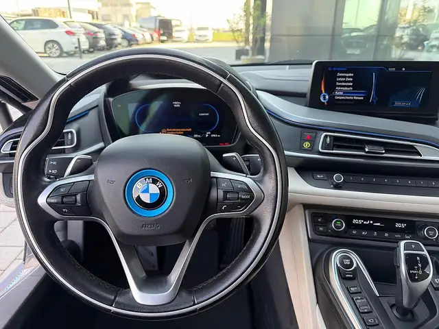 BMW i8 PHEV Range Extender *CARBON* HUD* FLÜGELTÜRE* Ansicht 18