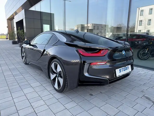BMW i8 PHEV Range Extender *CARBON* HUD* FLÜGELTÜRE* Ansicht 4