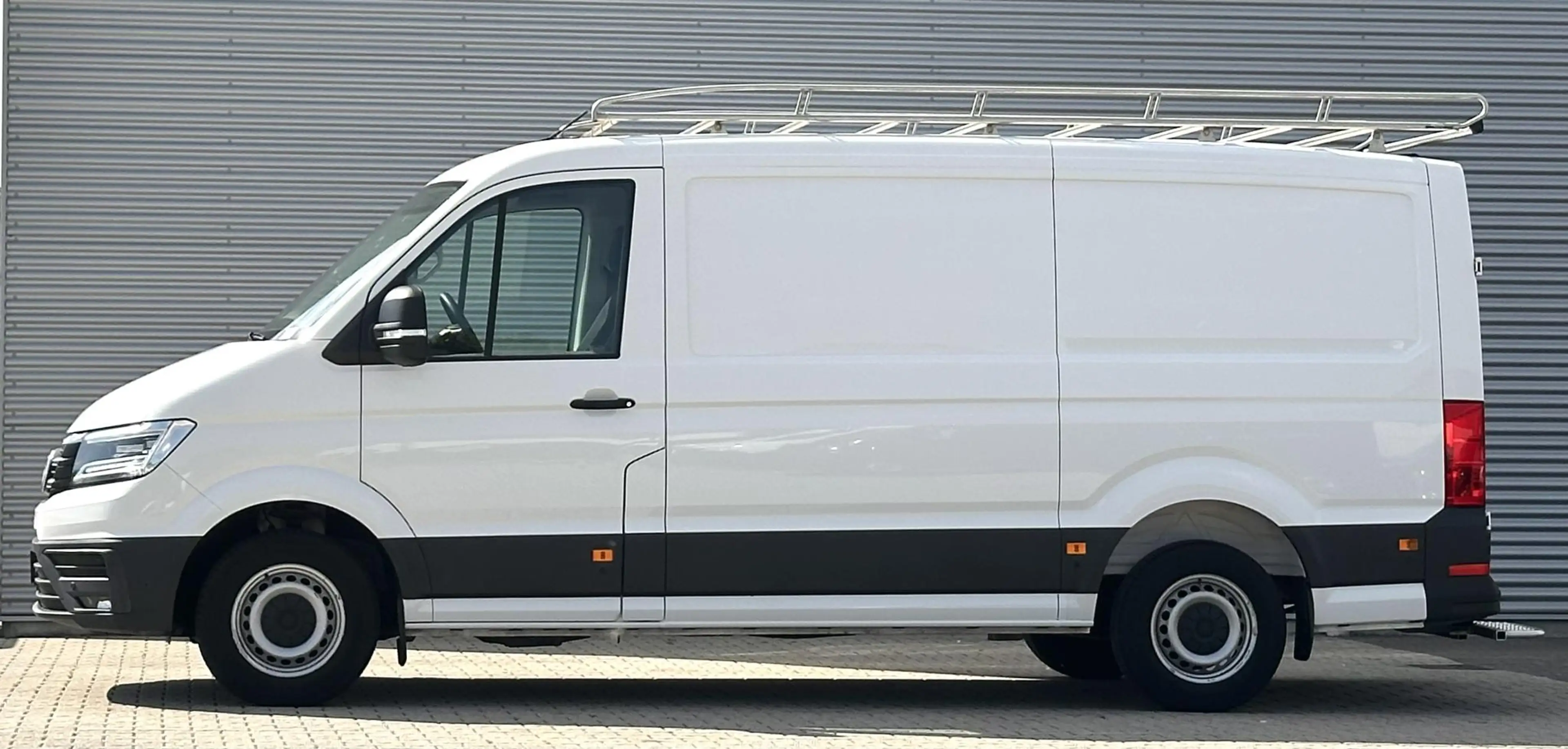 Volkswagen Crafter 35 2.0 TDI L2H1 Highline automaat MARGE 177pk — photo 6