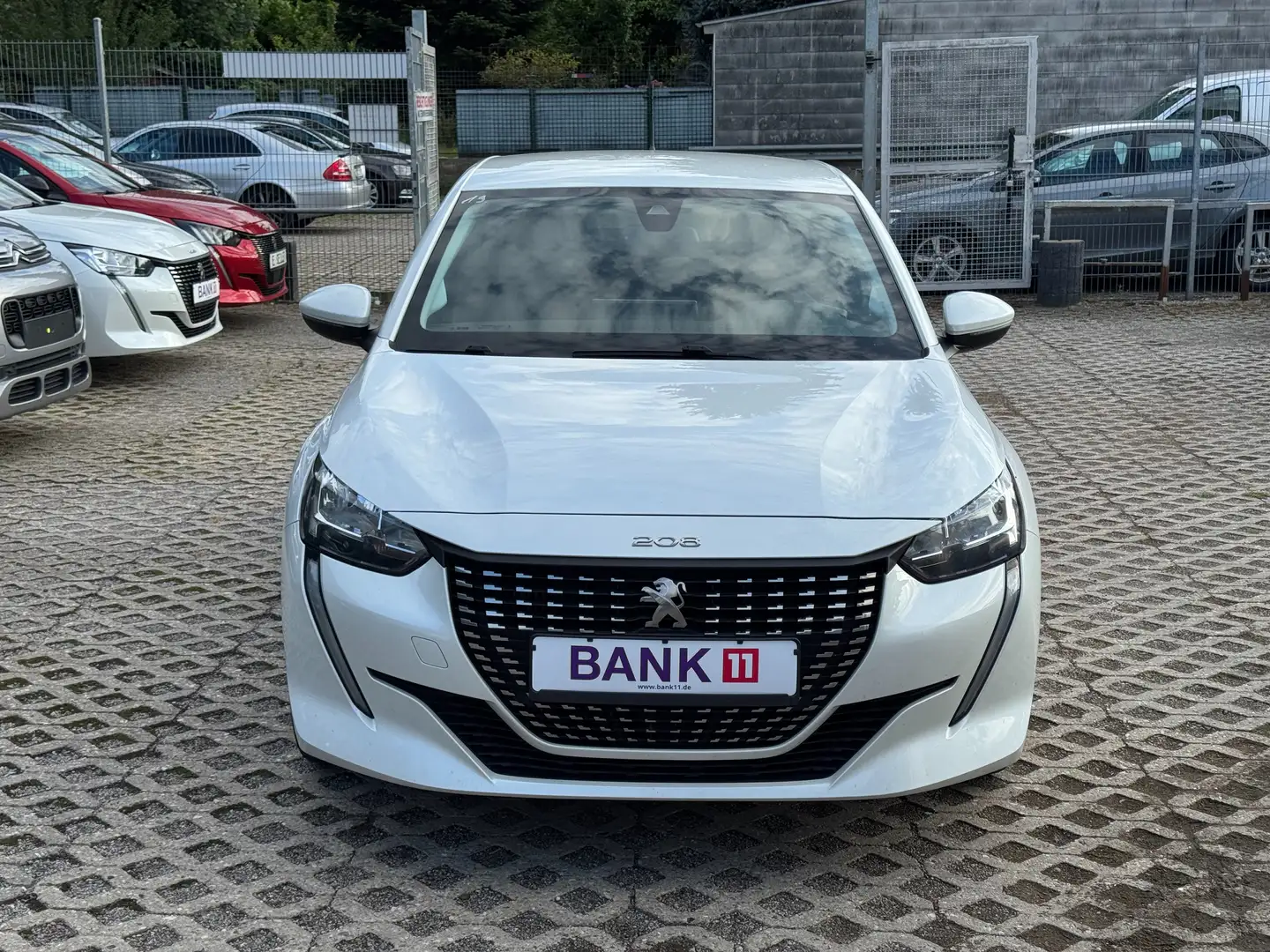Peugeot 208 1,2i*Teilleder*1.Hand*Apple Carplay Wit - 2