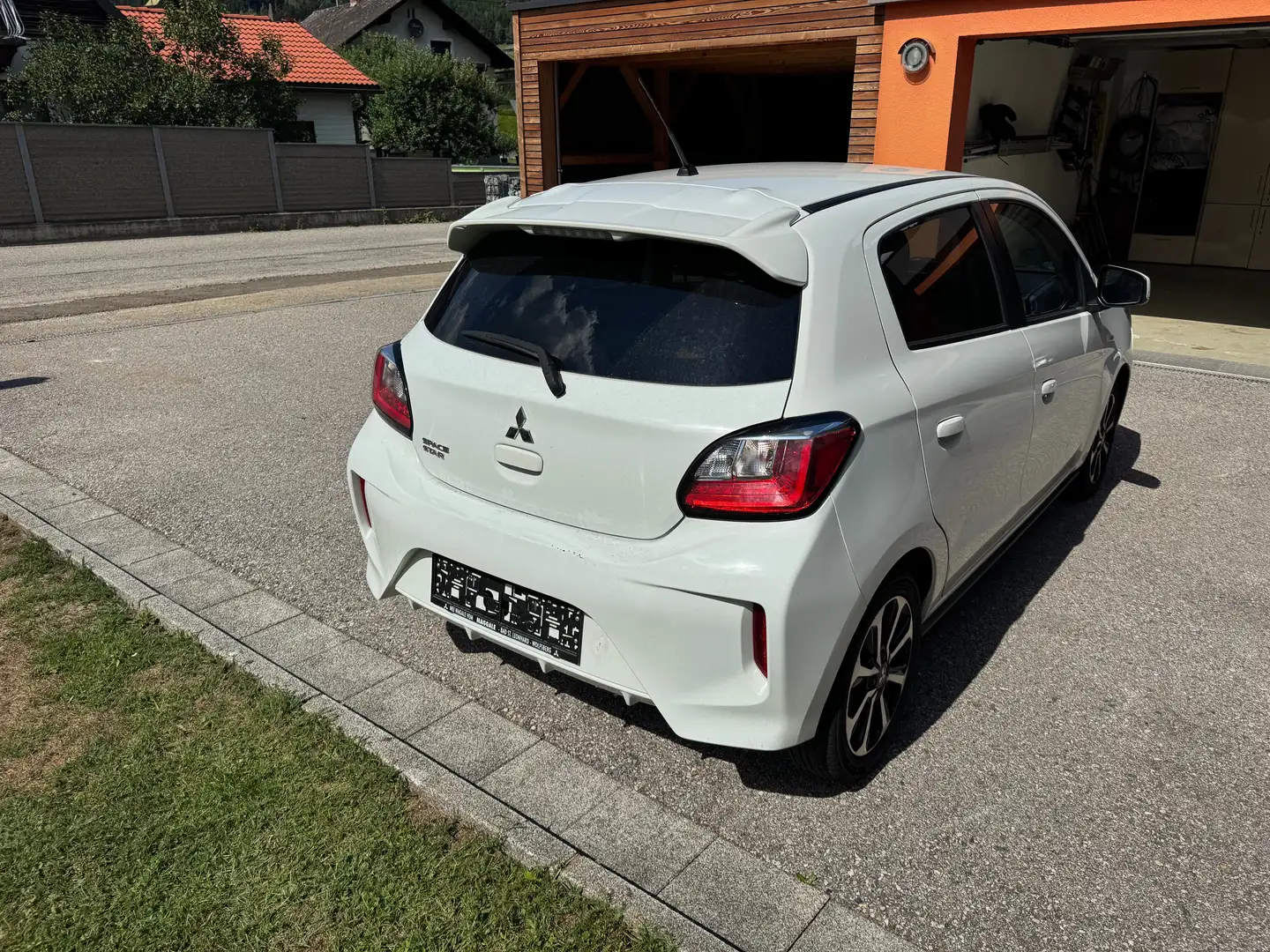 Mitsubishi Space Star Space Star 1,2 MIVEC AS Weiß - 2