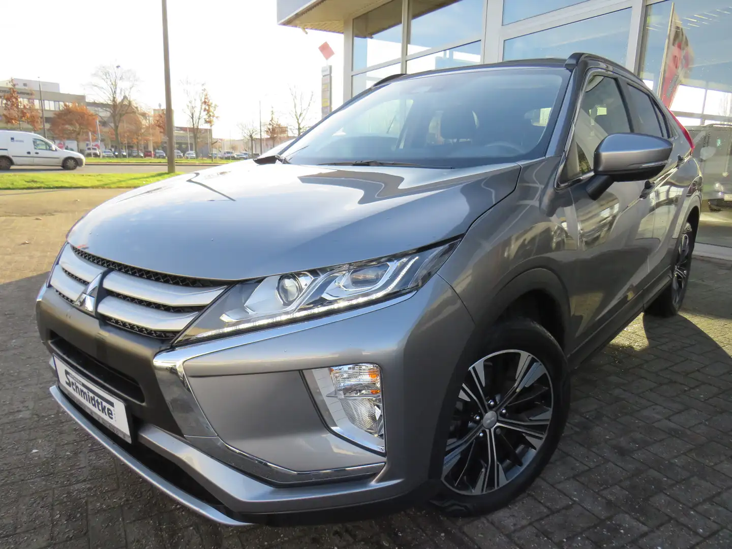 Mitsubishi Eclipse Cross Diamant Edition 2WD Grau - 1