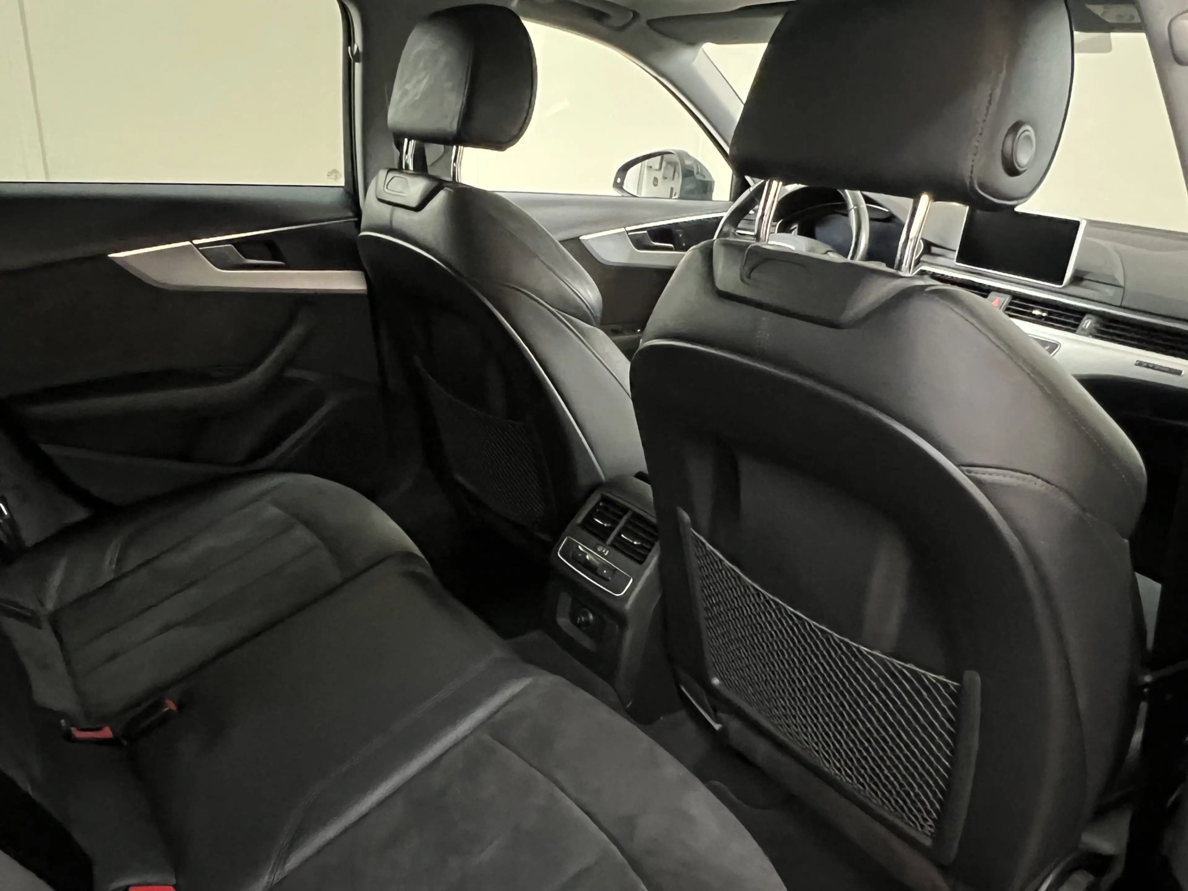 Audi A4 allroad Quattro 2.0 TFSI MHEV Pro Line Plus S-line Pano / — photo 14