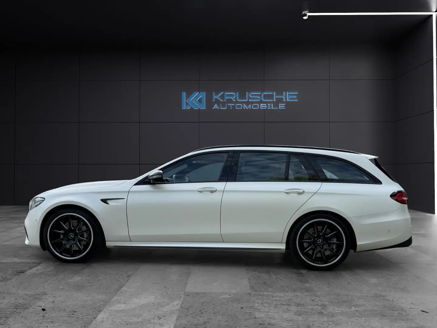 Mercedes-Benz E 63 AMG E63 AMG T 4M*MwSt*Pano*360°*Sitzlüf*Massage*dt.A Weiß - 2