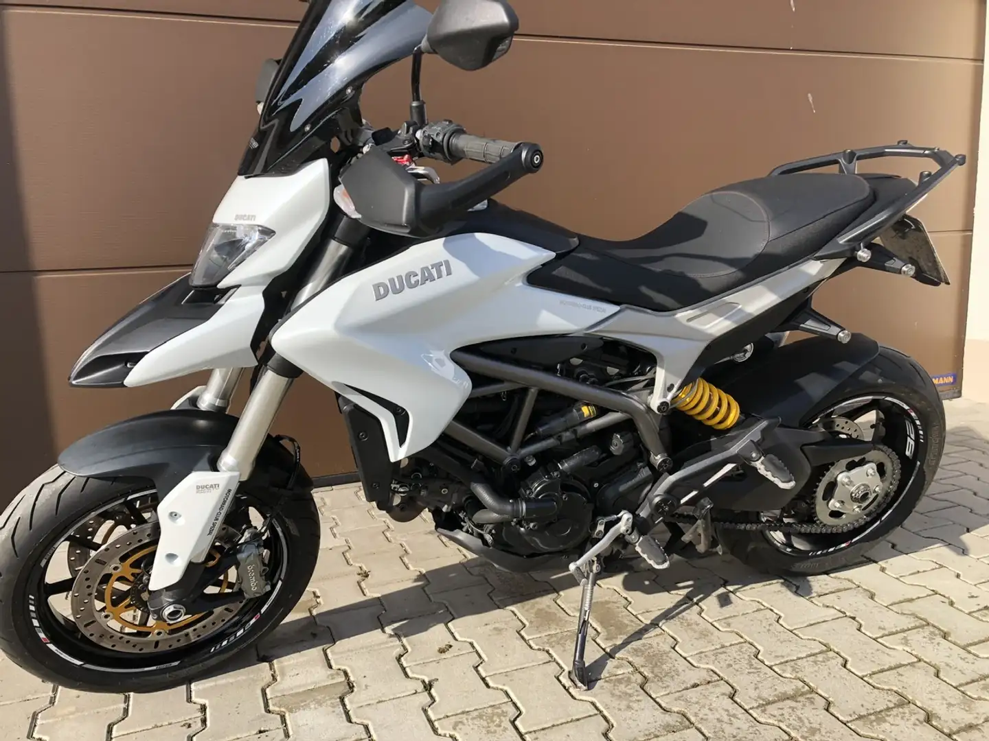 Ducati Hypermotard 821 Bílá - 1