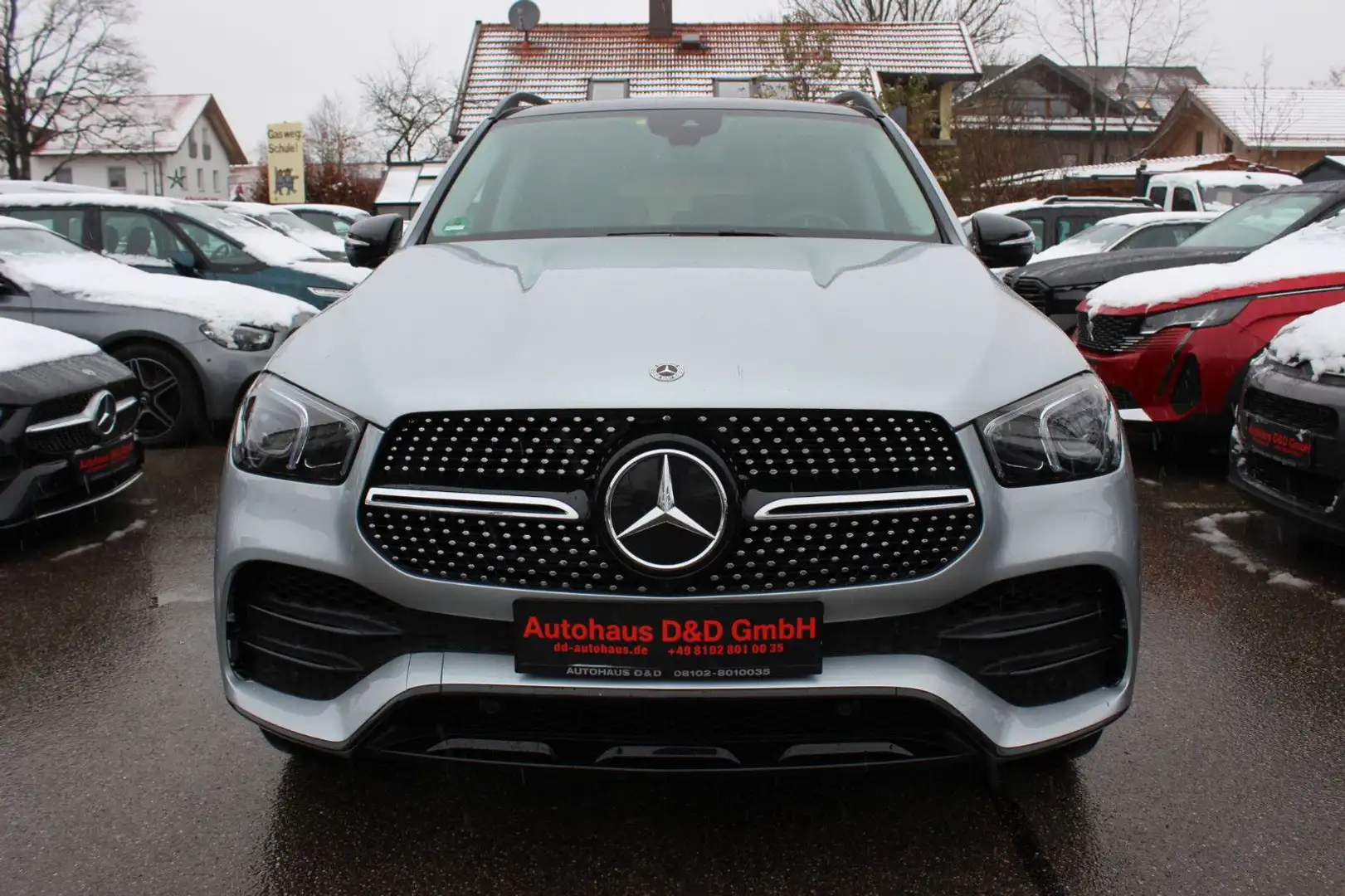 Mercedes-Benz GLE 300 d AMG-line 4Matic Silber - 2