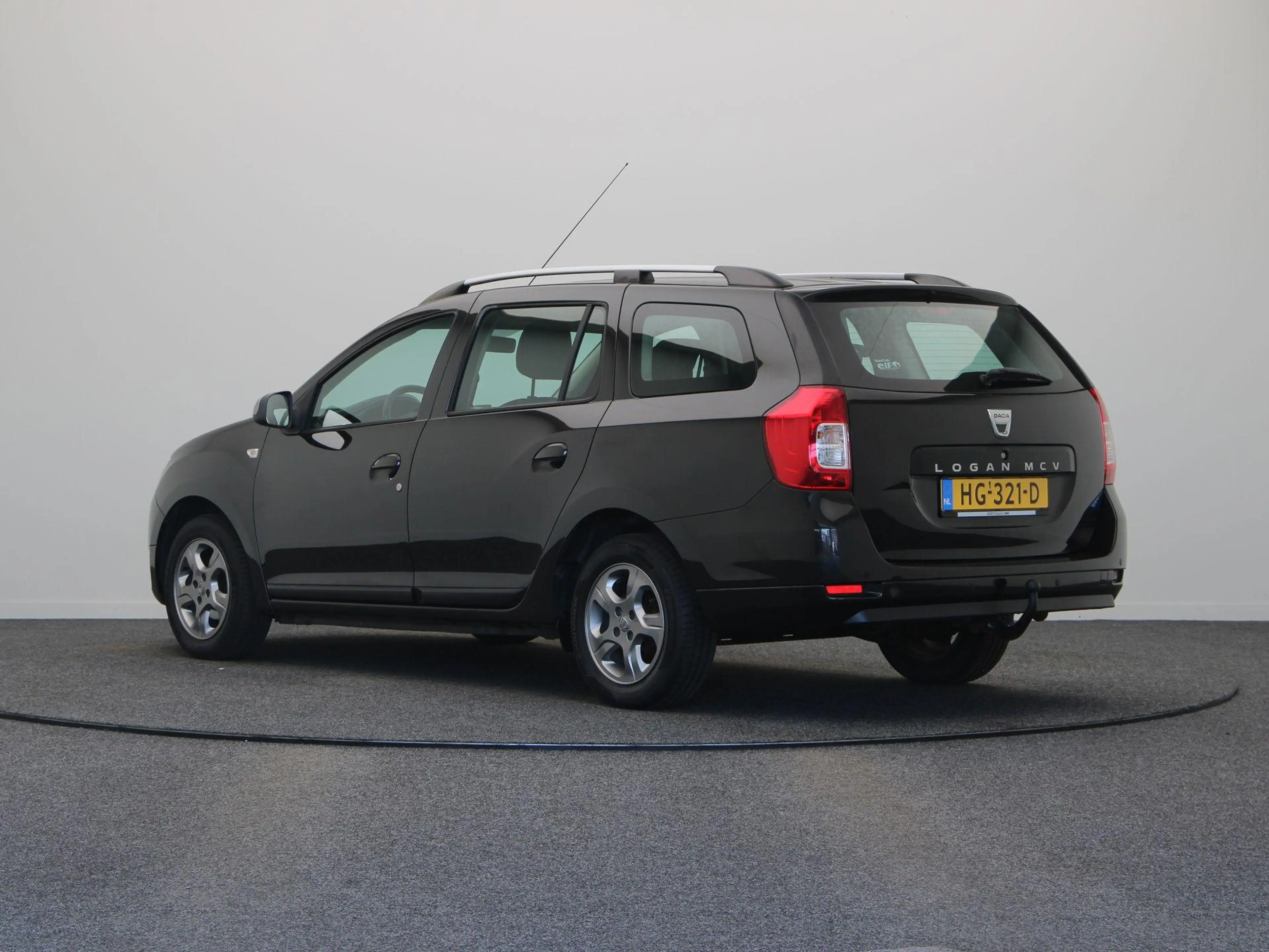 Dacia Logan MCV TCe 90pk 10th Anniversary | Trekhaak | Cruise — photo 2