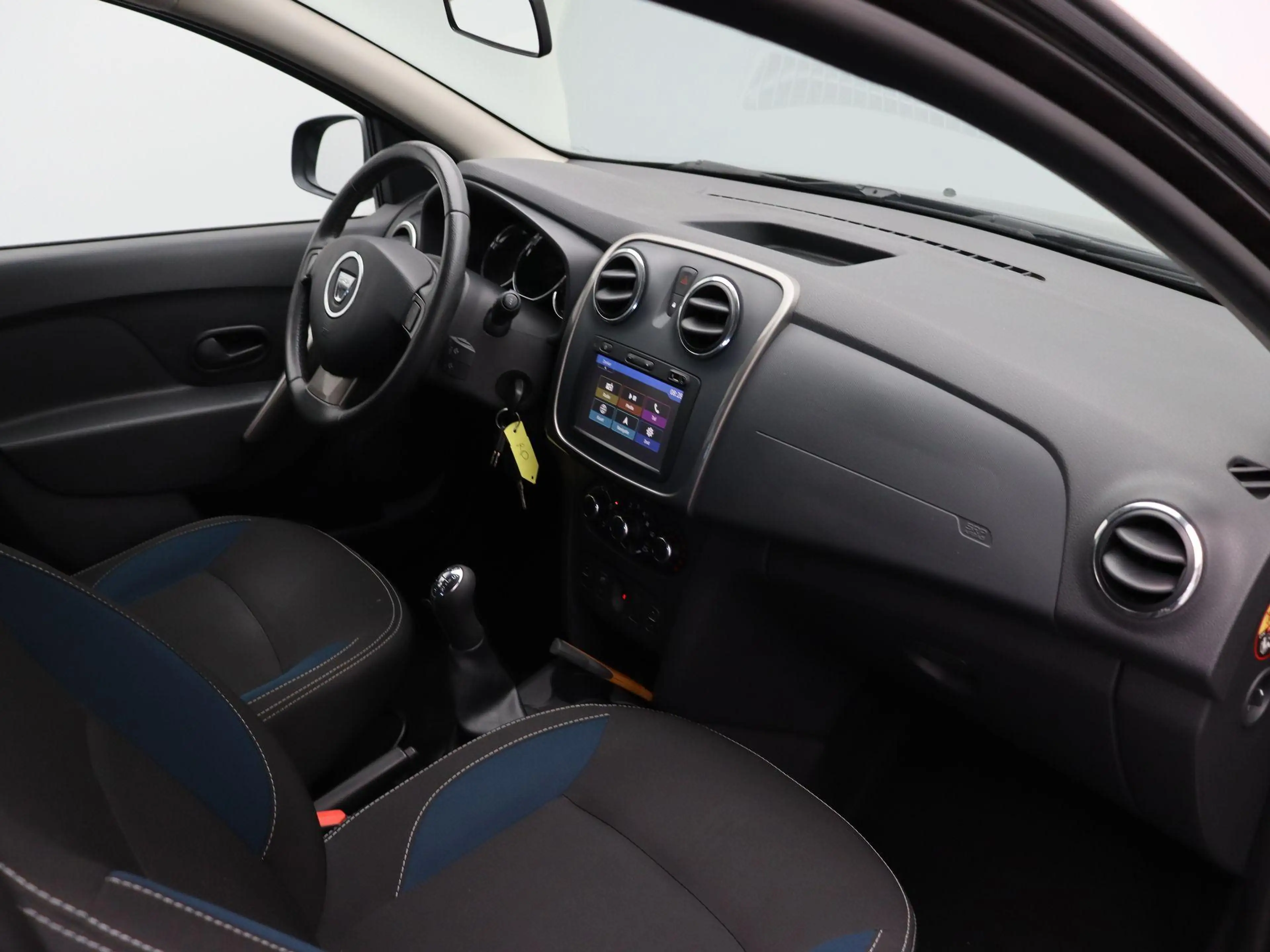 Dacia Logan MCV TCe 90pk 10th Anniversary | Trekhaak | Cruise — photo 5