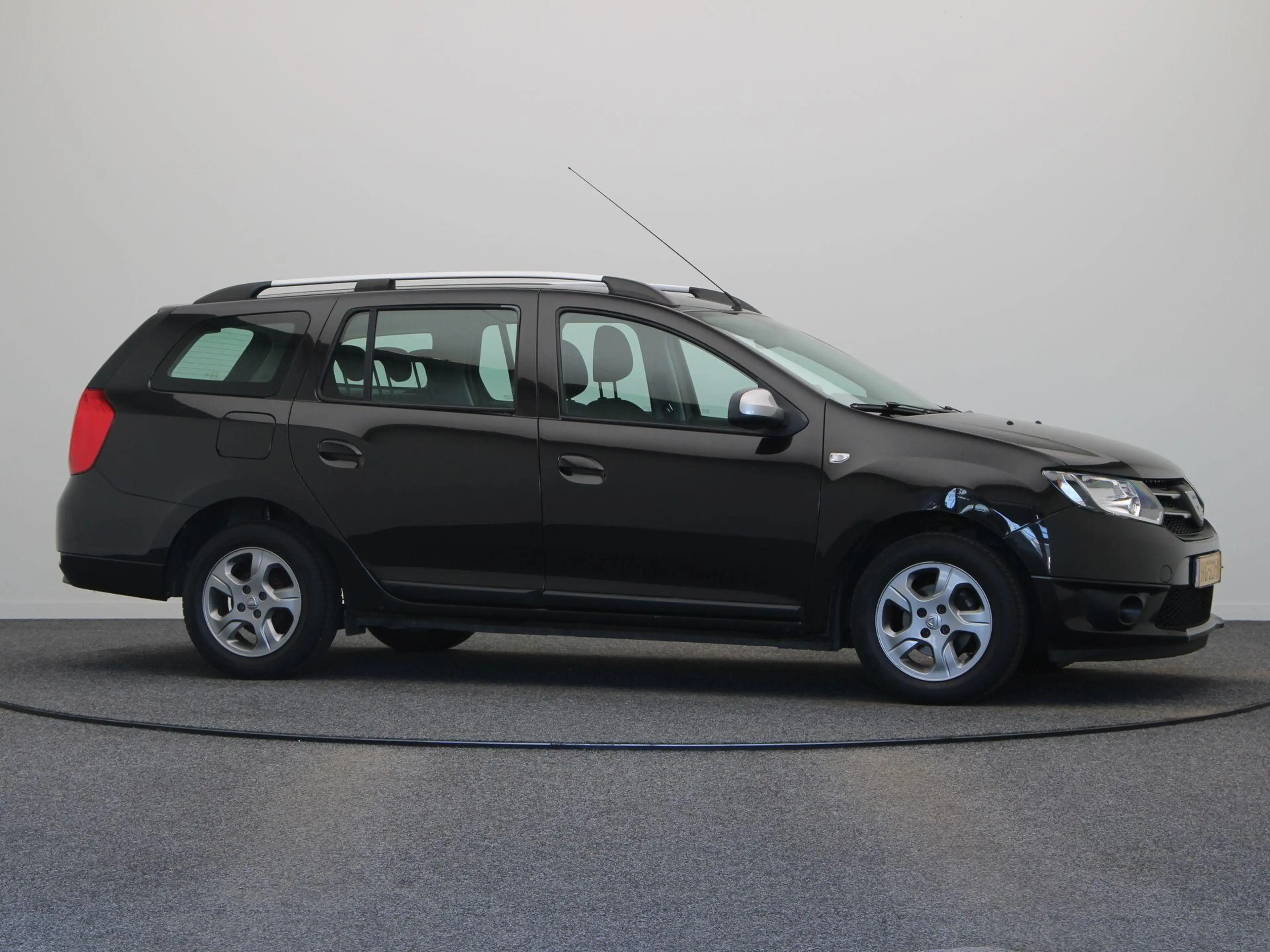 Dacia Logan MCV TCe 90pk 10th Anniversary | Trekhaak | Cruise — photo 13