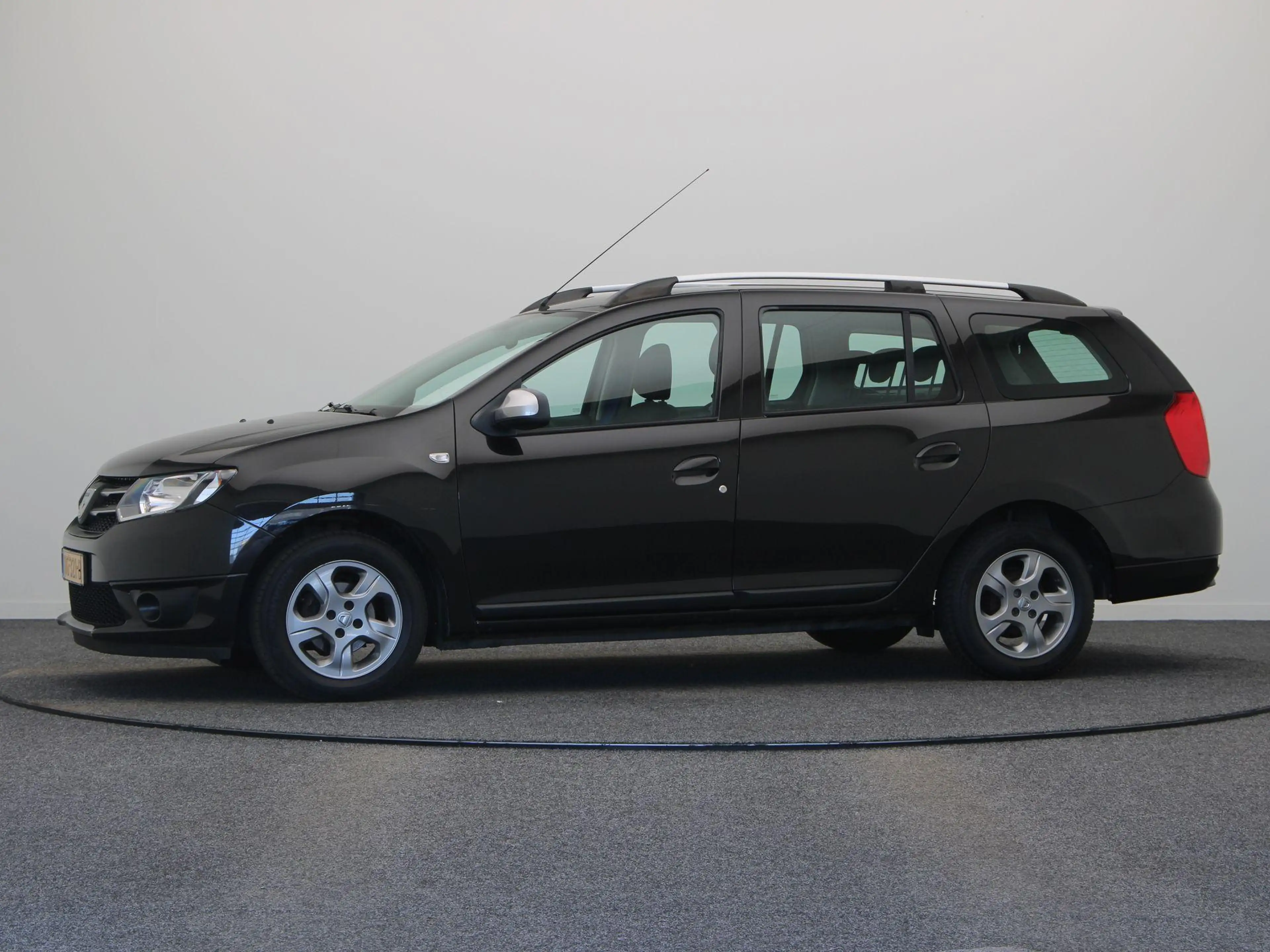 Dacia Logan MCV TCe 90pk 10th Anniversary | Trekhaak | Cruise — photo 12