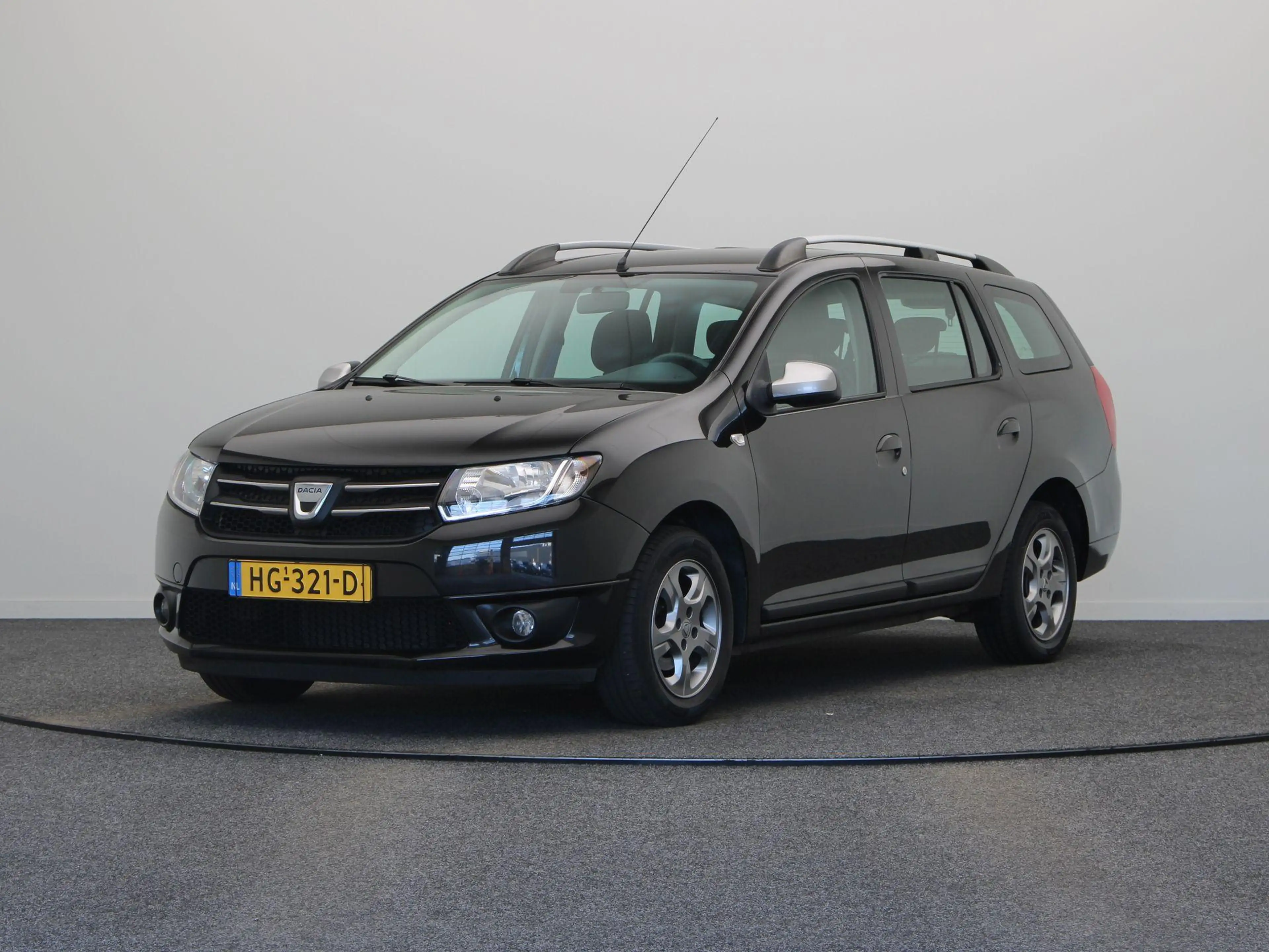 Dacia Logan MCV TCe 90pk 10th Anniversary | Trekhaak | Cruise — photo 10