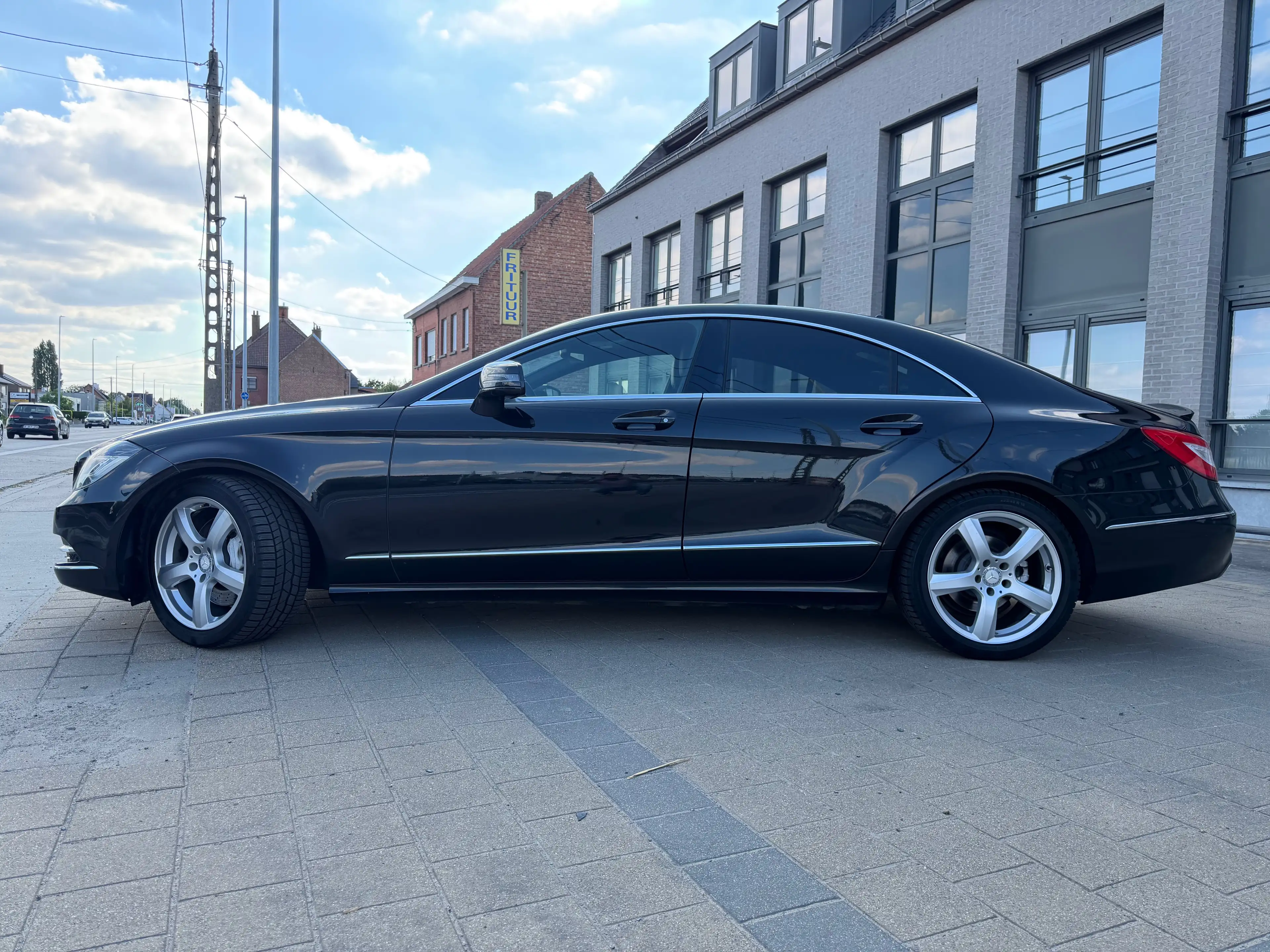 Mercedes-Benz CLS 350 CLS 350 BlueTEC 4-Matic — photo 3