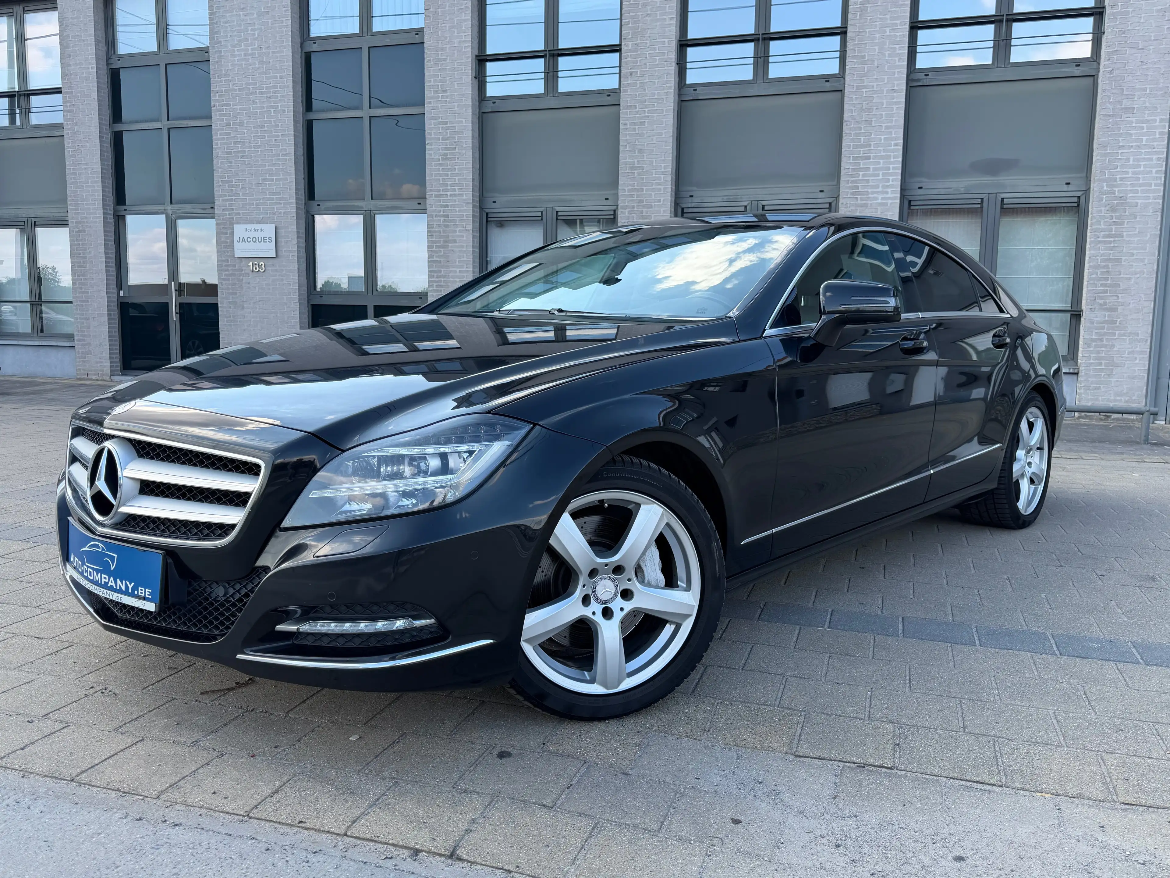 Mercedes-Benz CLS 350 CLS 350 BlueTEC 4-Matic — photo 2