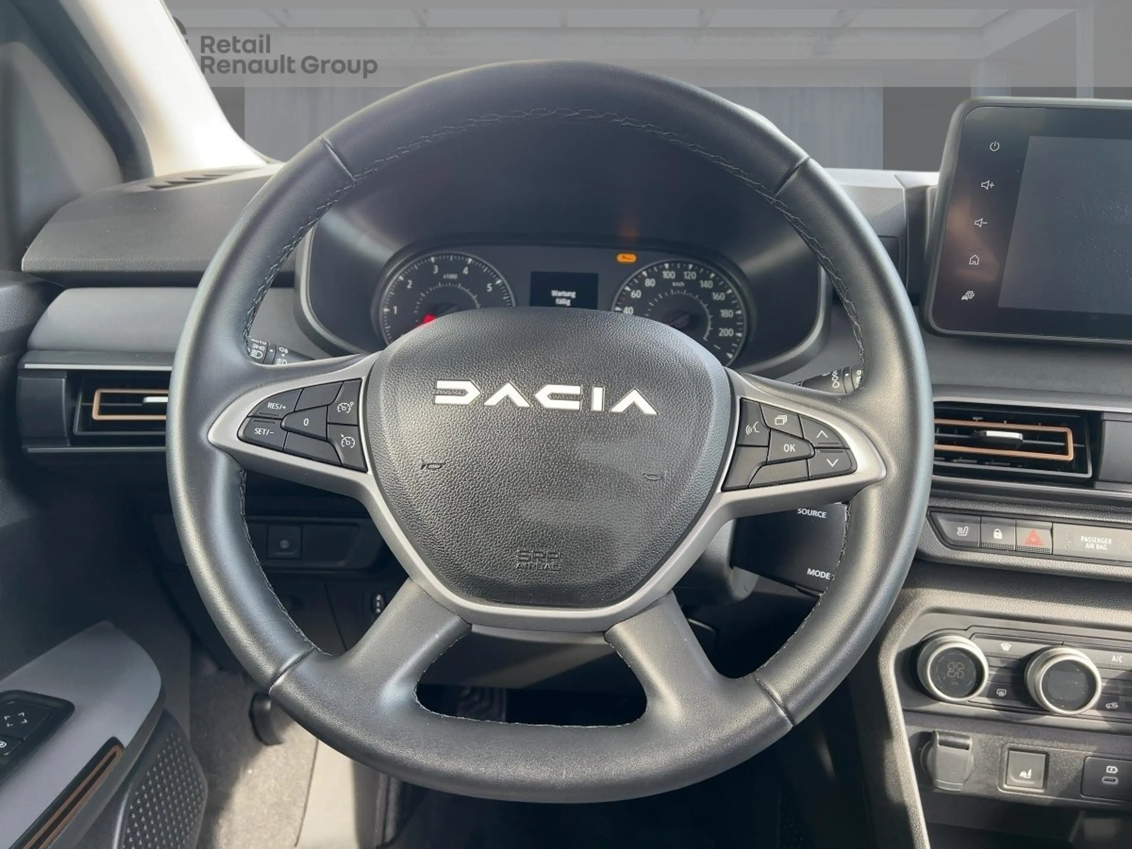 Dacia Jogger Extreme TCe 110 7-Sitzer Rückfahrkamera ZV — photo 11