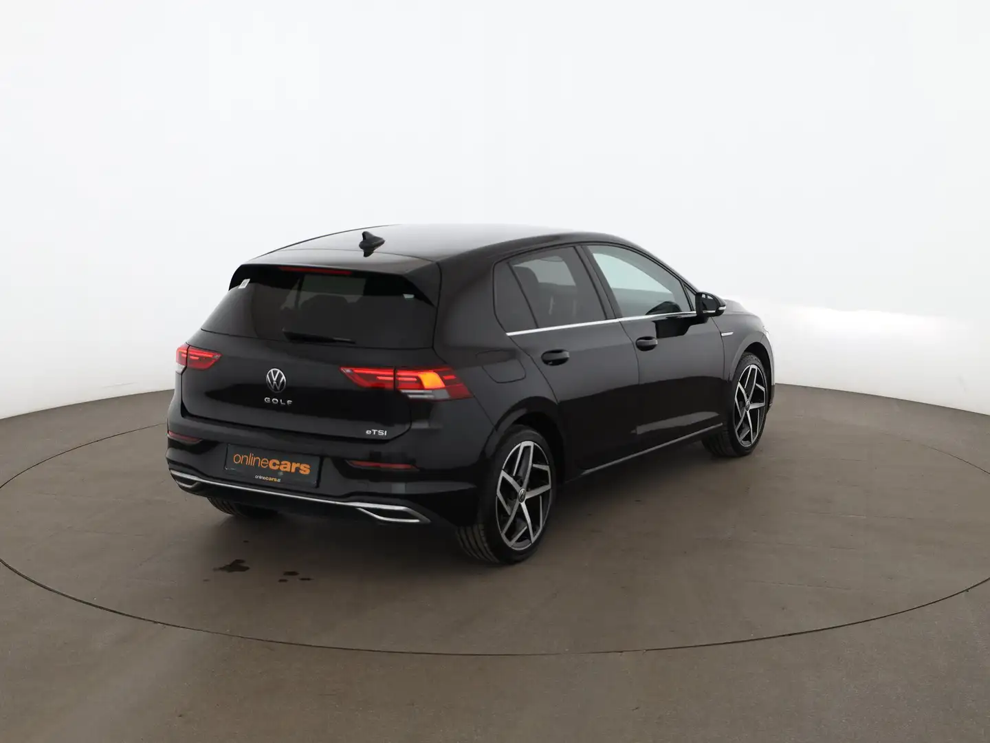 Volkswagen Golf VIII 1.5 eTSI Style Aut LED RADAR NAVI R-CAM Schwarz - 2