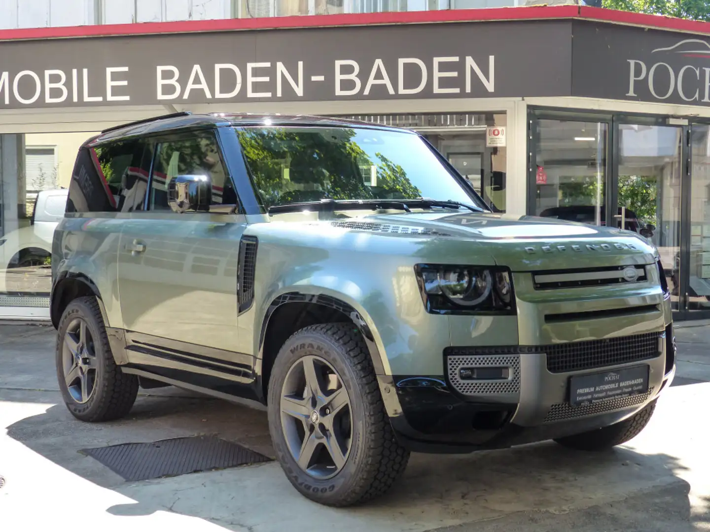 Land Rover Defender 90 D300 AWD X-Dynamic SE*el. AHK*Luft* Grün - 2