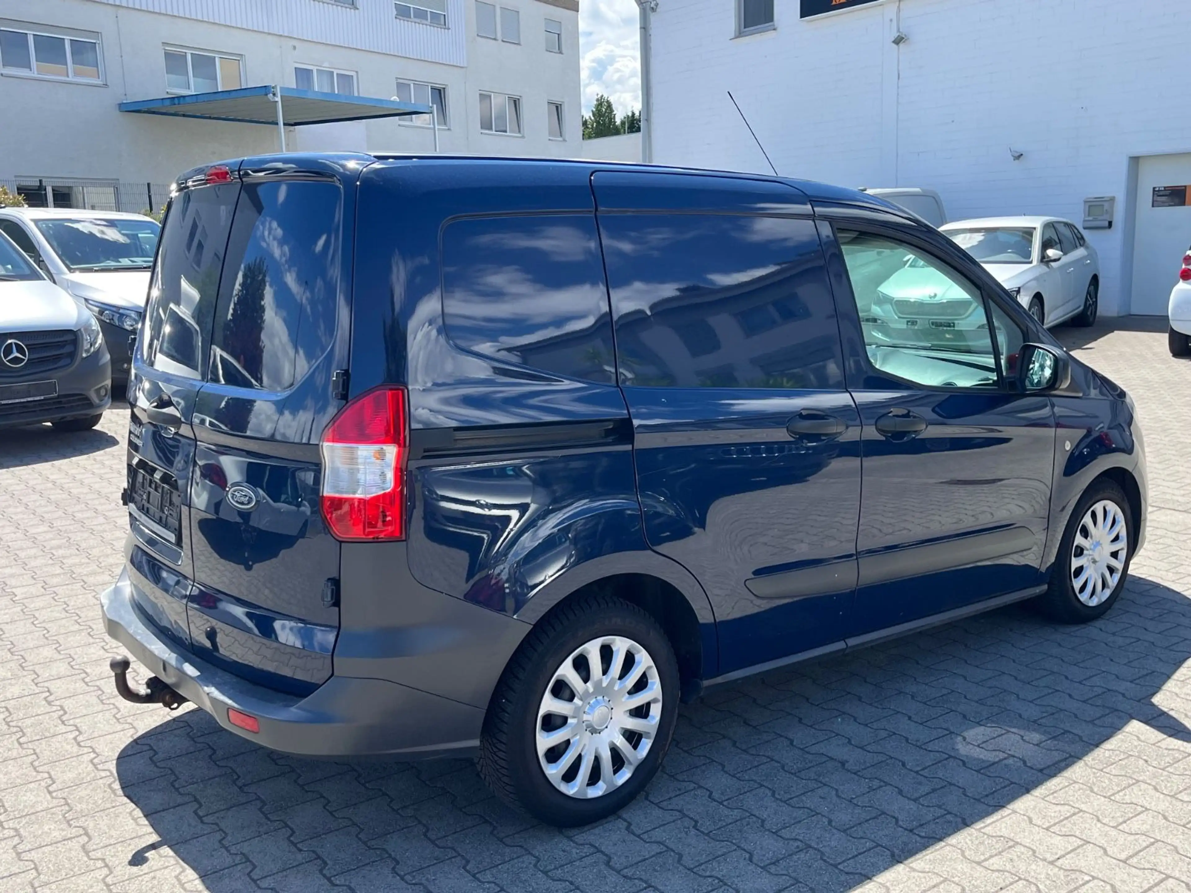 Ford Transit Courier 1.5 TDCI Trend *AHK* — photo 6