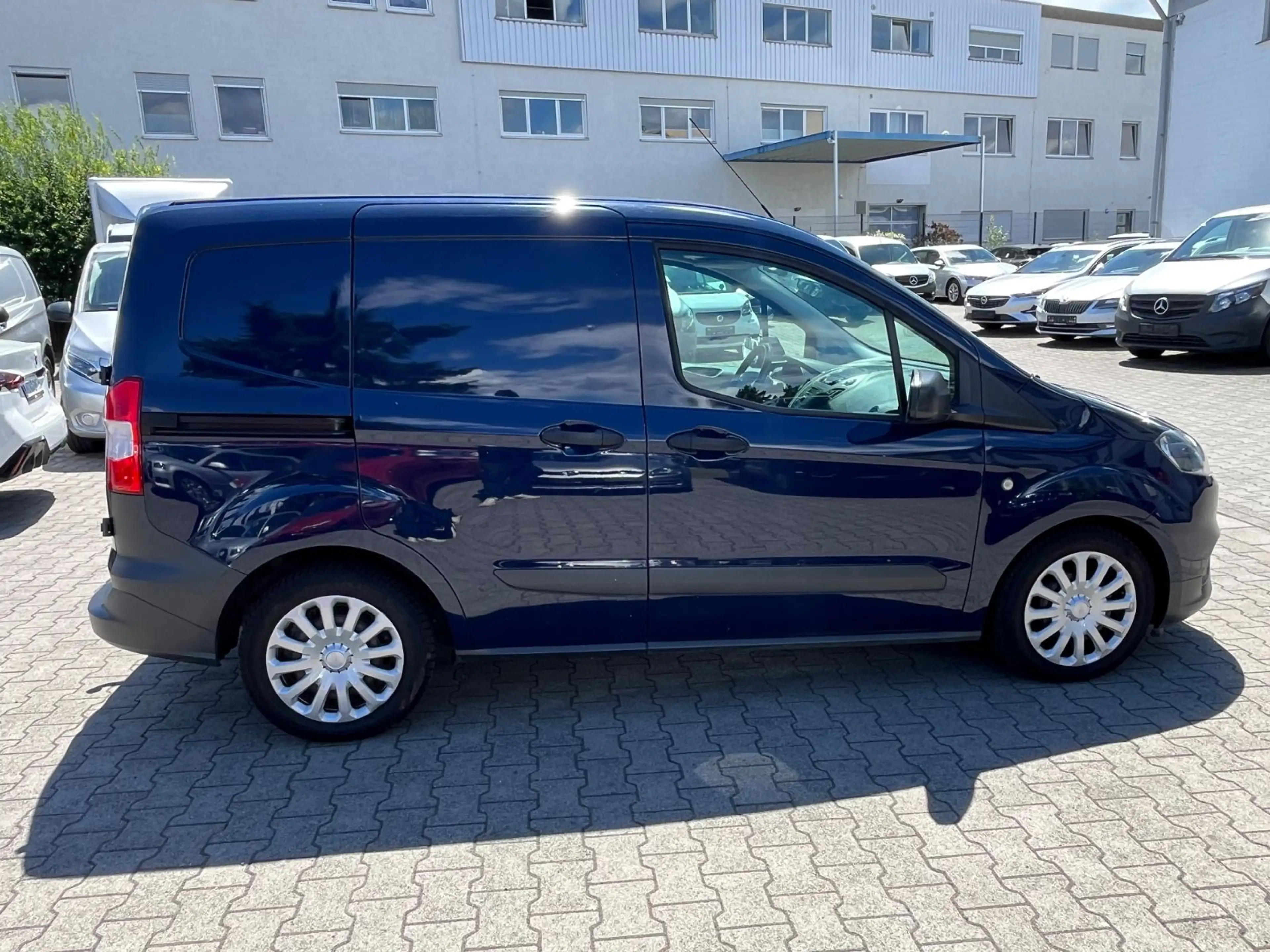 Ford Transit Courier 1.5 TDCI Trend *AHK* — photo 5