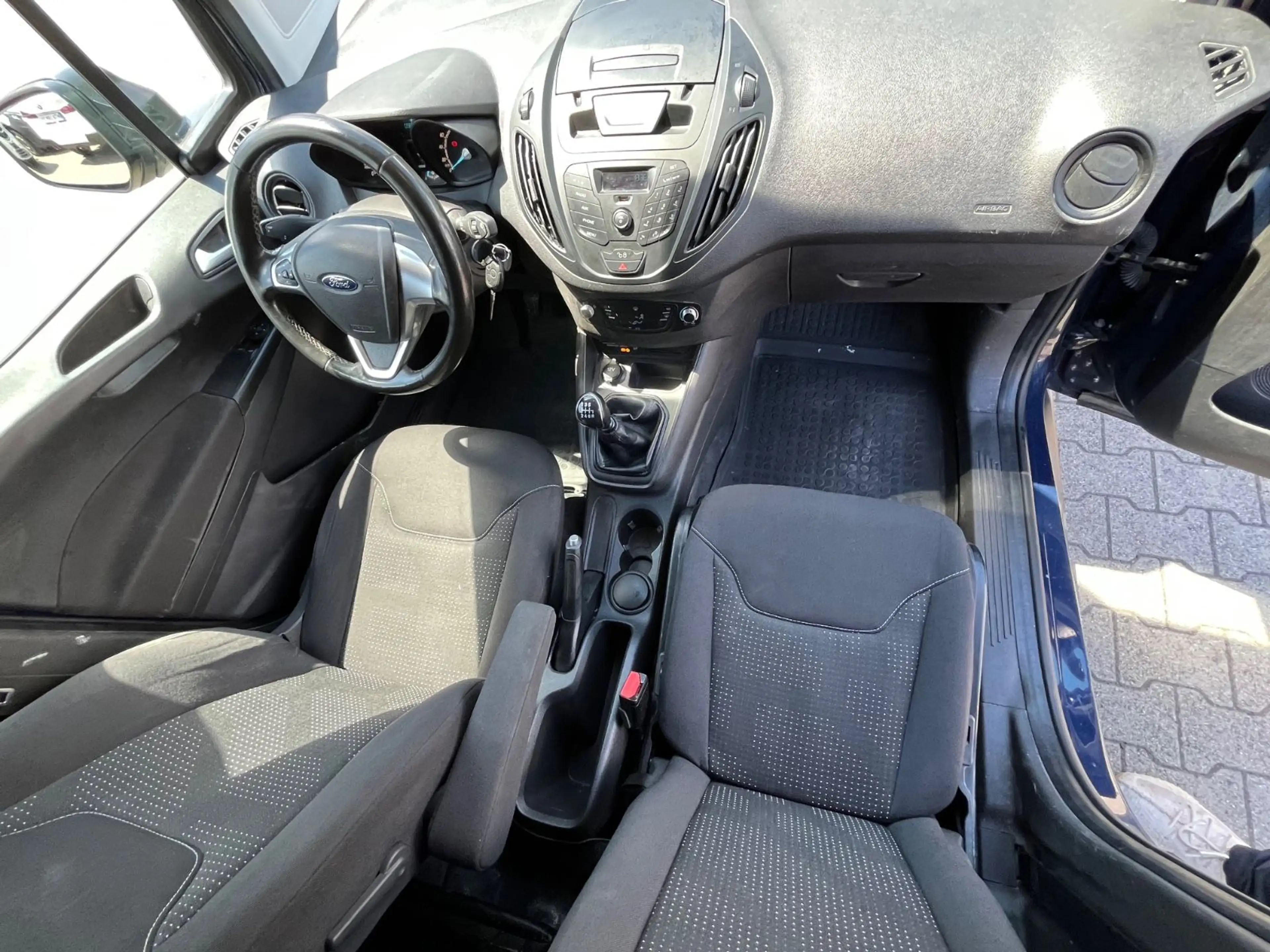 Ford Transit Courier 1.5 TDCI Trend *AHK* — photo 10