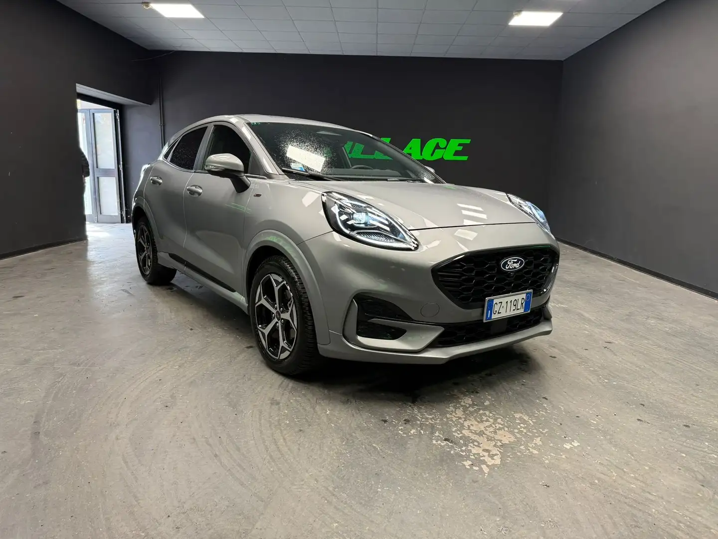 Ford Puma 1.0 ecoboost h ST-Line X 125cv auto Silber - 1