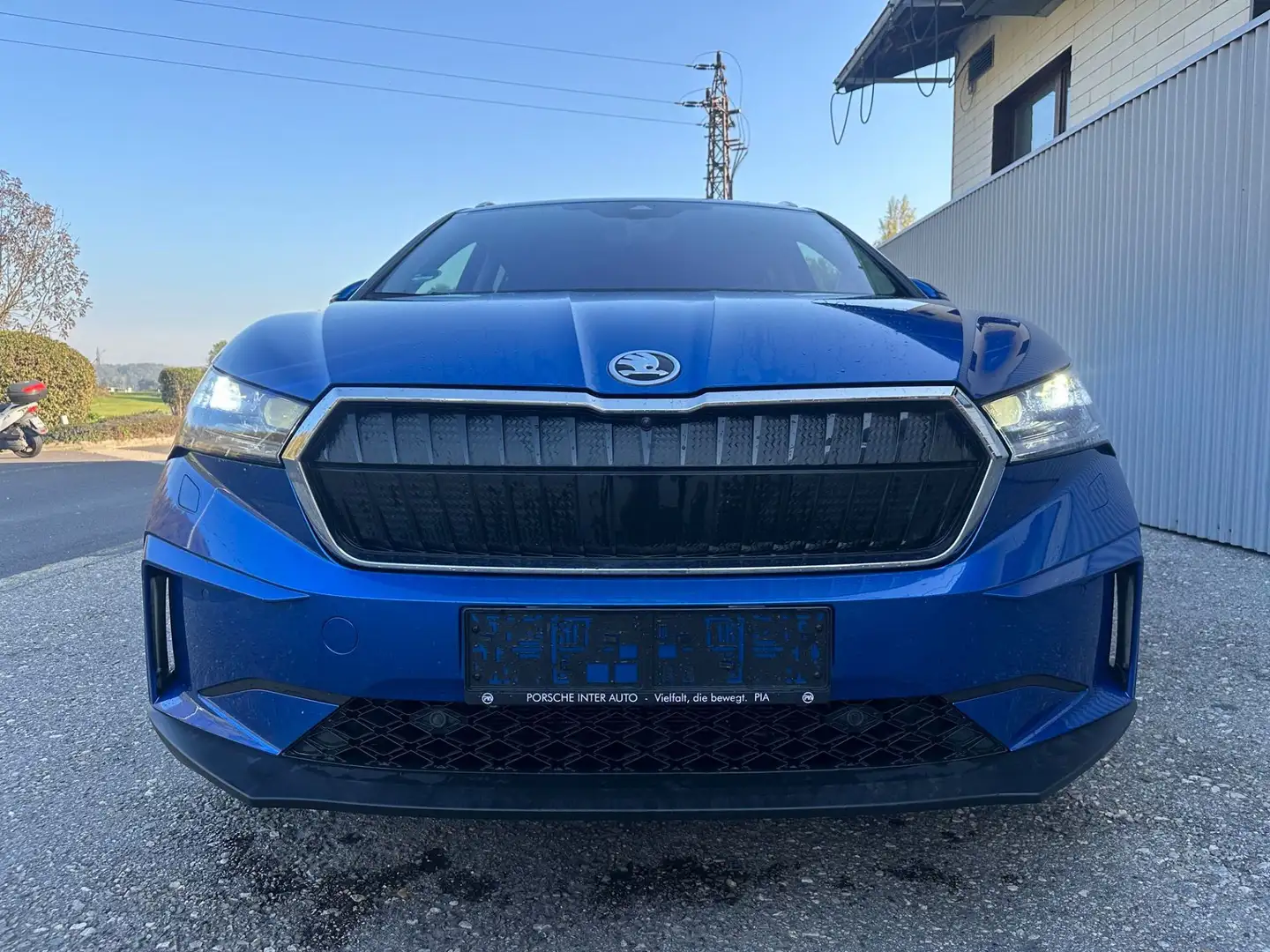 Skoda Enyaq iV 80 82kWh Pano-Leder-Matrix-AHK Blau - 2