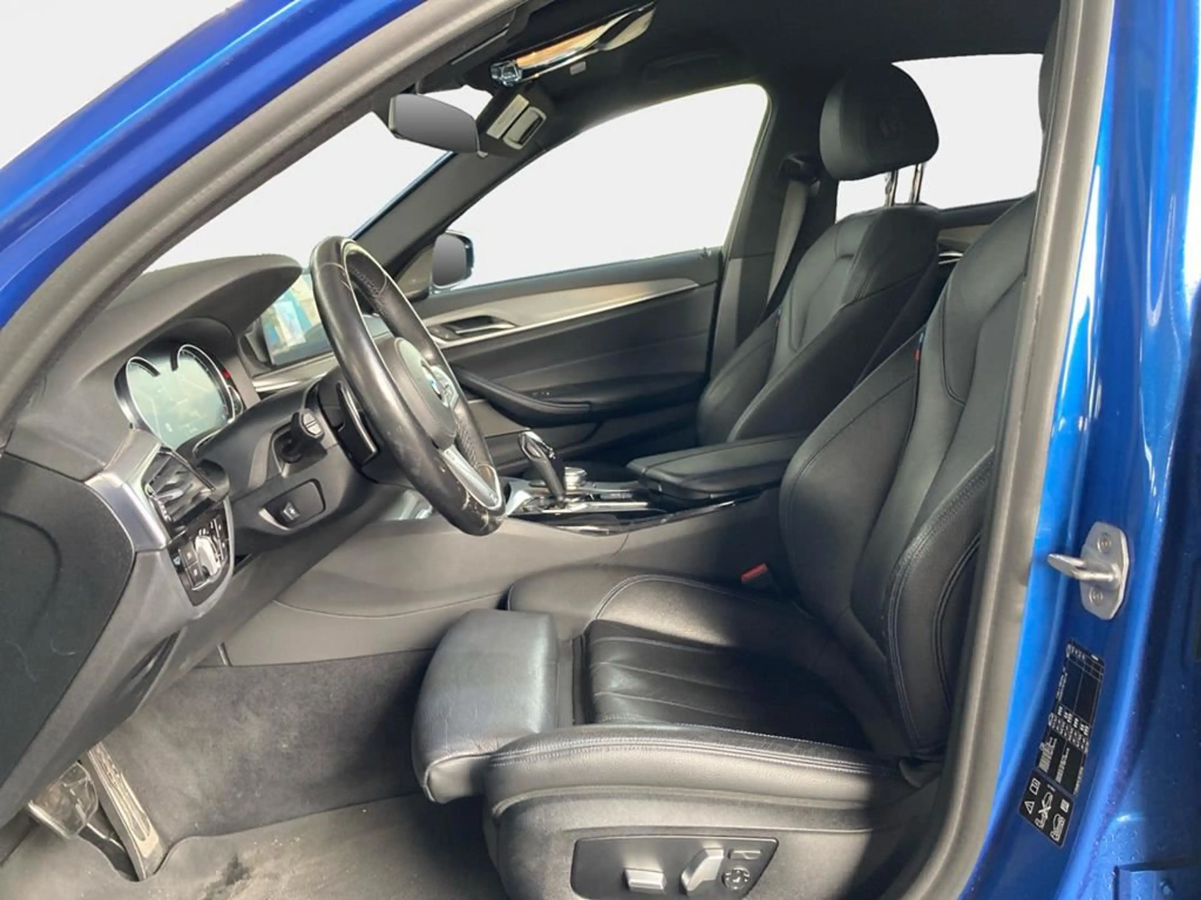BMW M550 M550i — photo 7