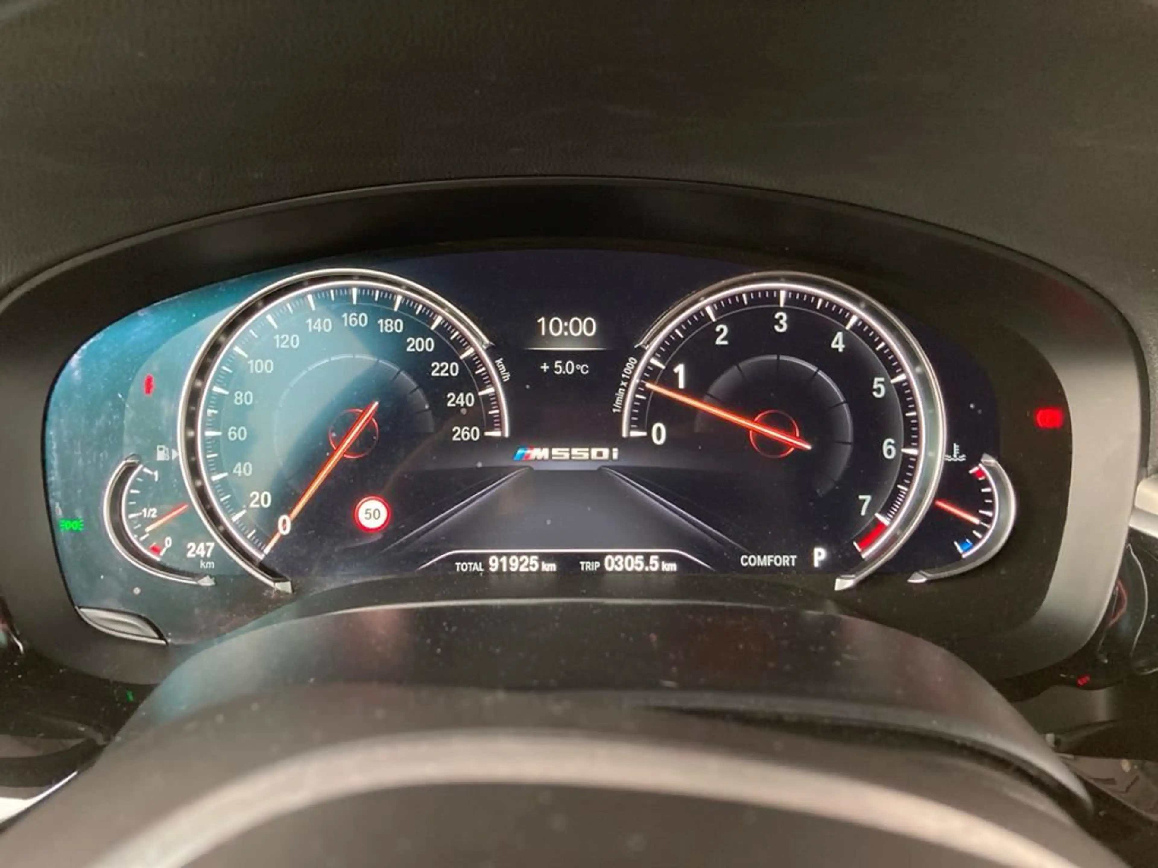BMW M550 M550i — photo 12