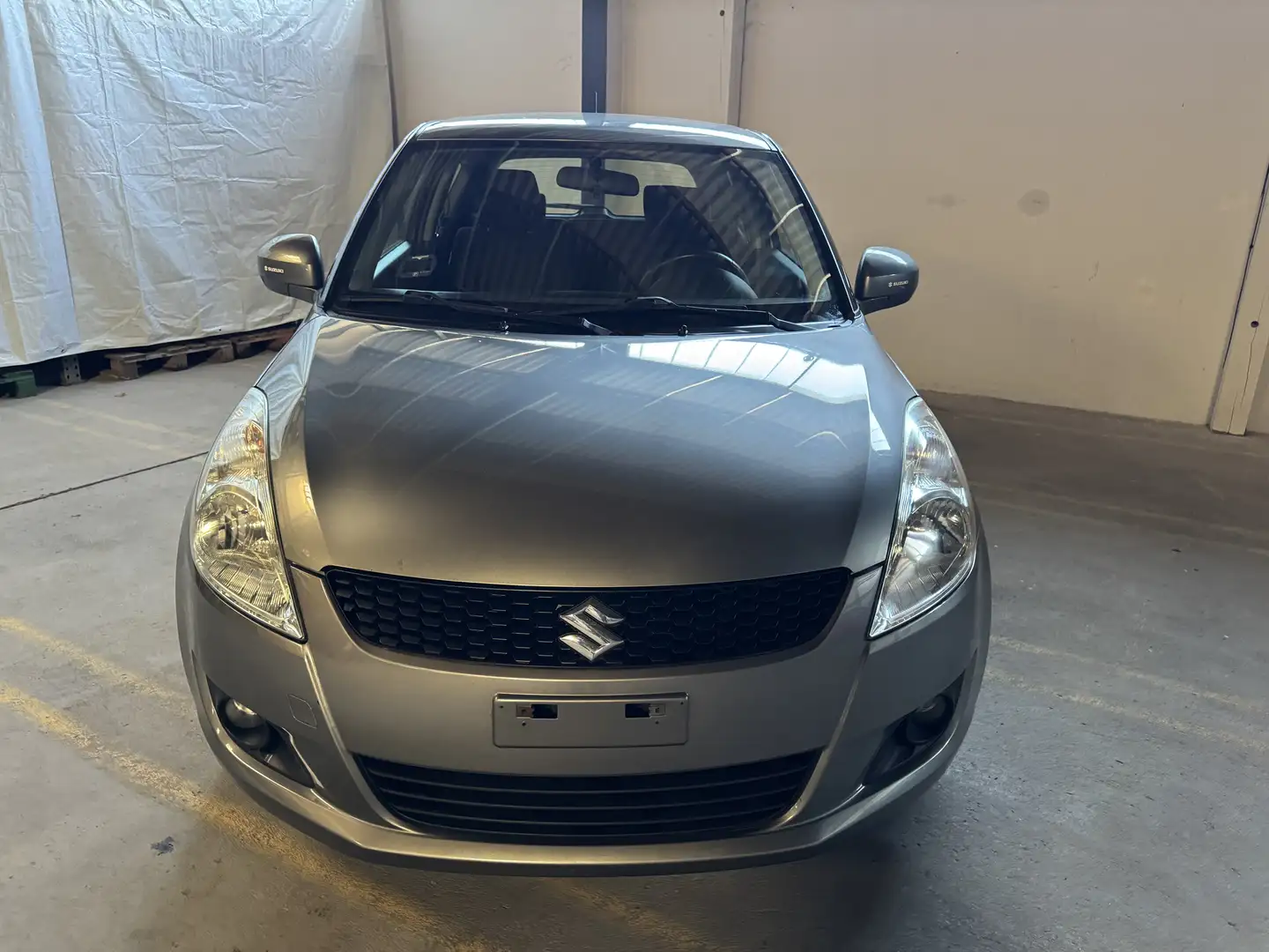 Suzuki Swift Automatik/KLIMA/EURO5/TÜV 4/2026 Grau - 1