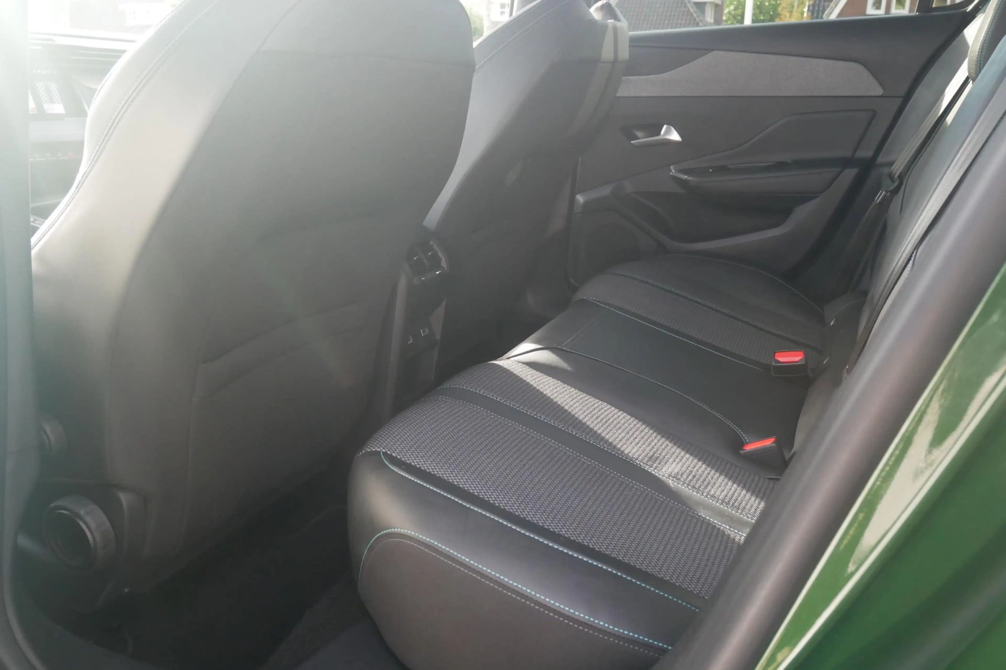 Peugeot 308 1.2 Allure Pack Business | Camera | Stoelverwarmin — photo 12