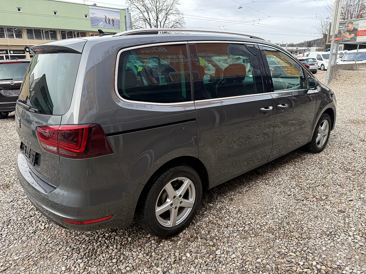 SEAT Alhambra Executive 2,0 TDI Grau - 2