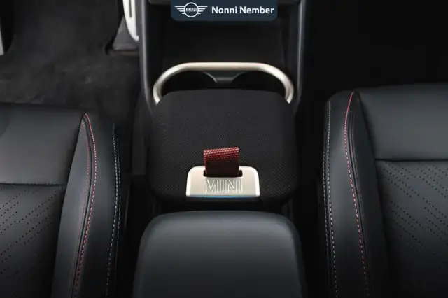 Mini Countryman view 13