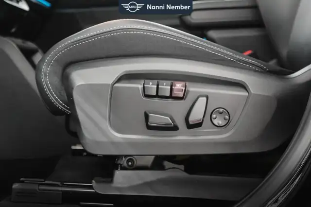 Mini Countryman view 15