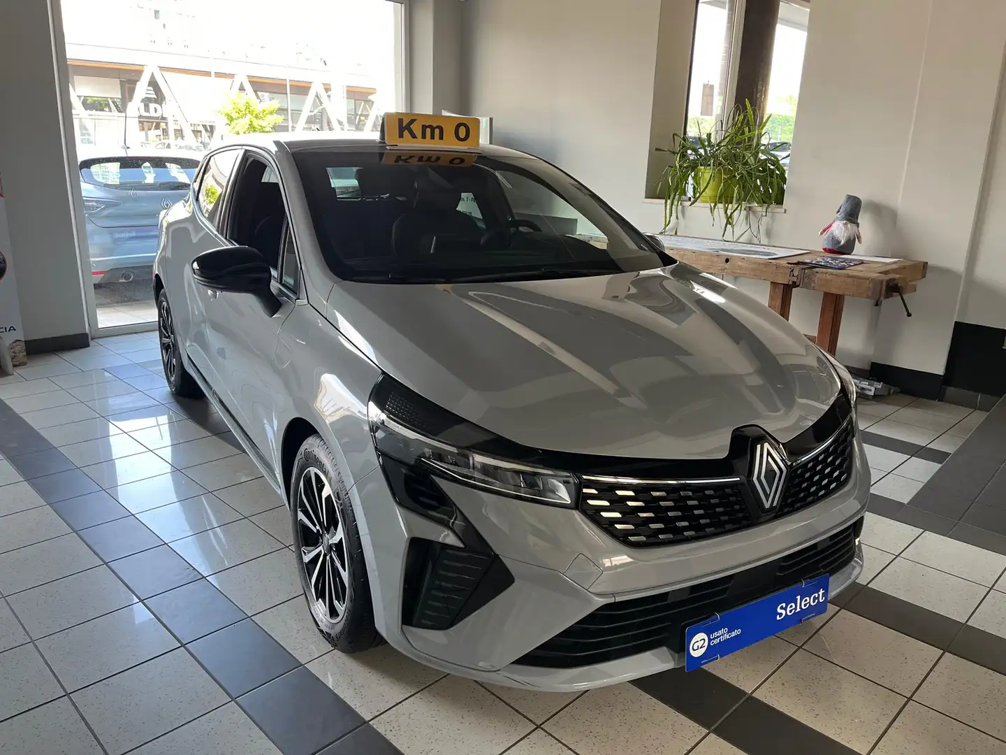 Renault Clio 1.0 eco-g Techno 100cv Grigio - 1