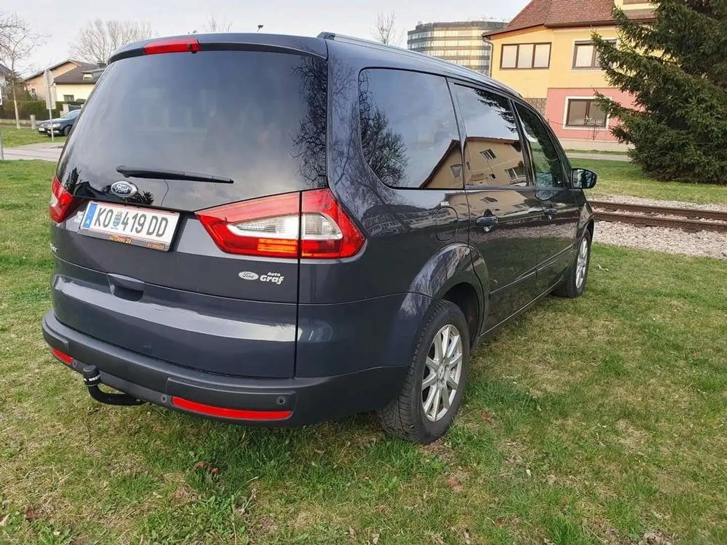 Ford Galaxy Galaxy Business Plus 2,0 TDCi Aut. Business Plus Schwarz - 2