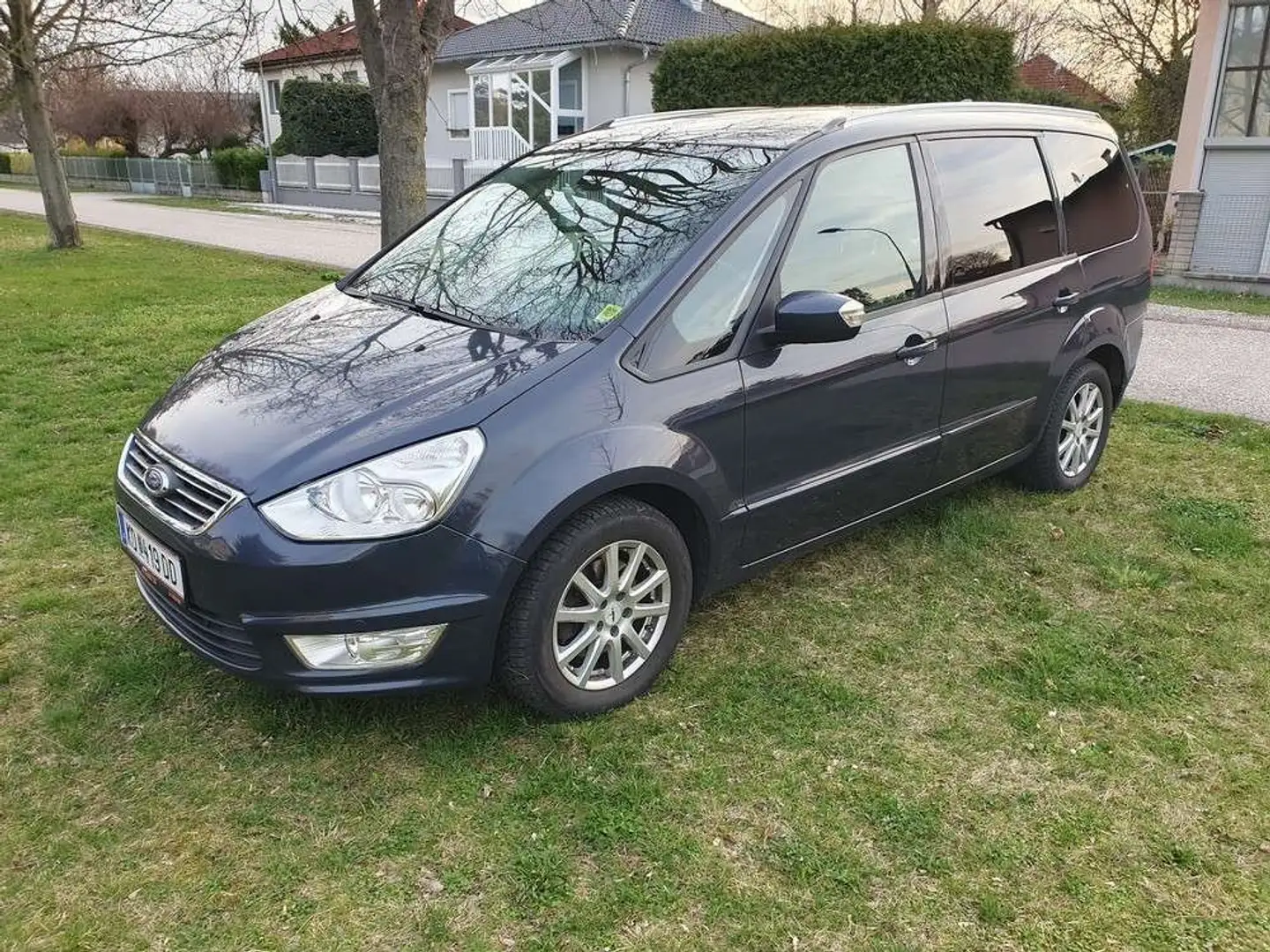 Ford Galaxy Galaxy Business Plus 2,0 TDCi Aut. Business Plus Schwarz - 1