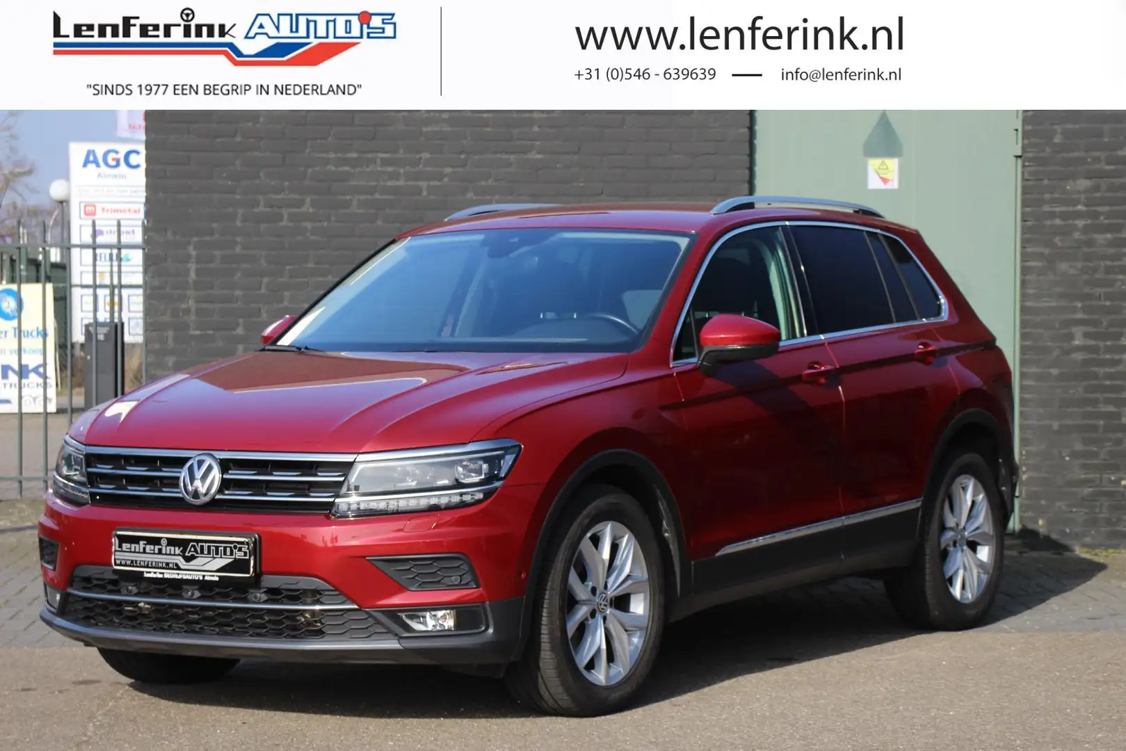 Volkswagen Tiguan 2.0 TDI 150 pk DSG Aut. GRIJS KENTEKEN Navi 360 Ca Červená - 1