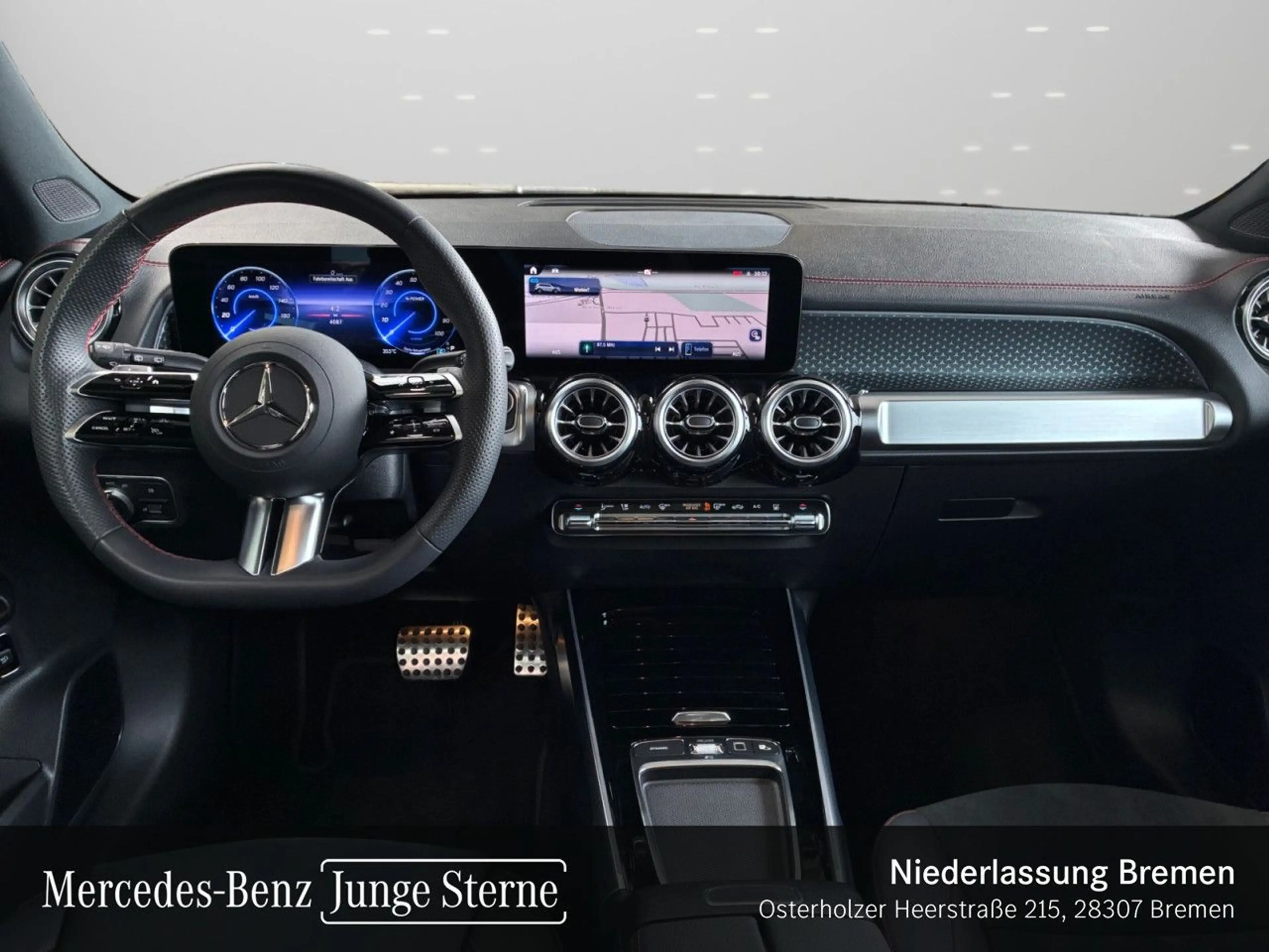 Mercedes-Benz EQB 300 4M AMG+NIGHT+PLUS-PAKET+AHK+PANO+360+SPUR — photo 13