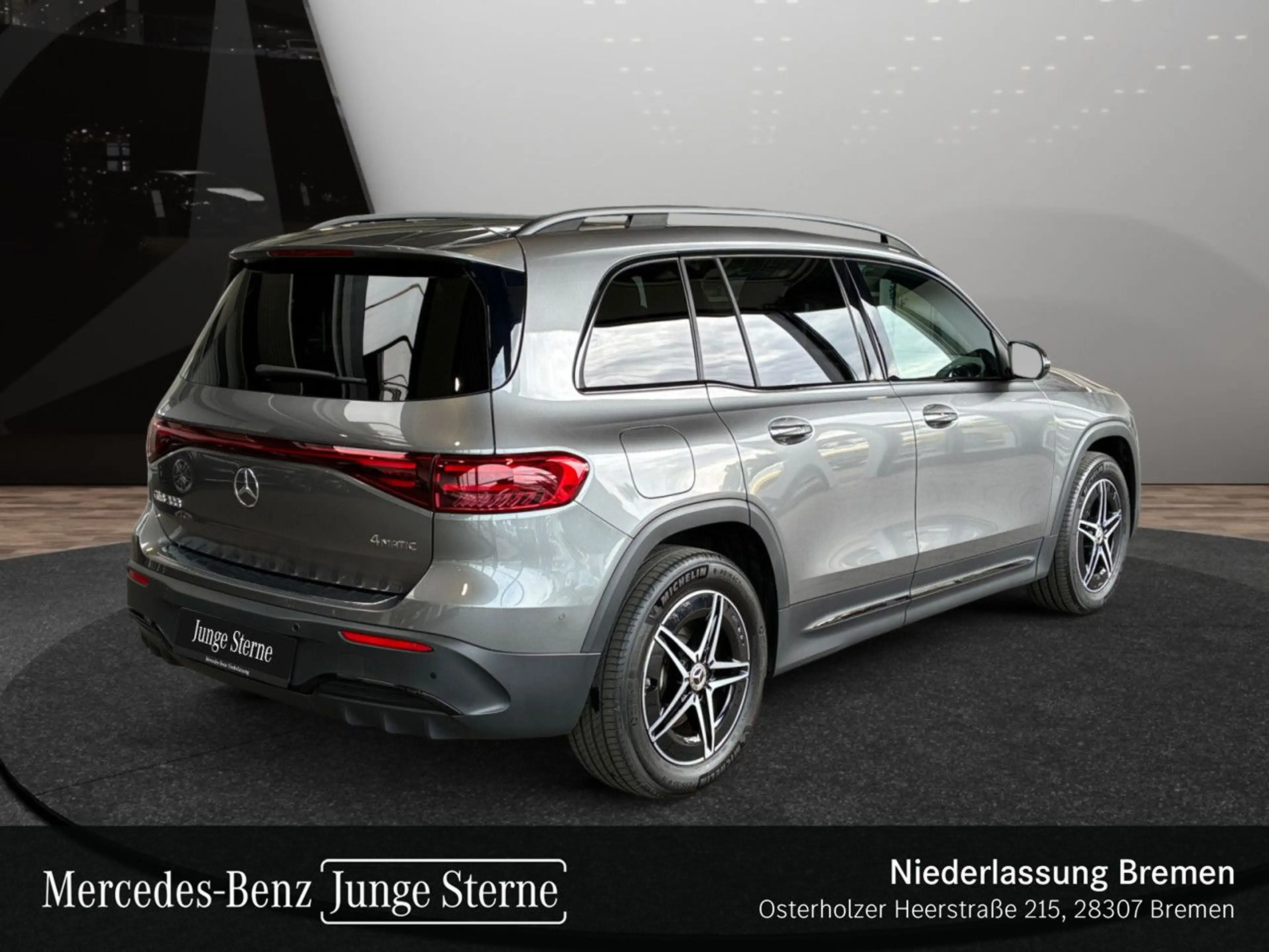 Mercedes-Benz EQB 300 4M AMG+NIGHT+PLUS-PAKET+AHK+PANO+360+SPUR — photo 8
