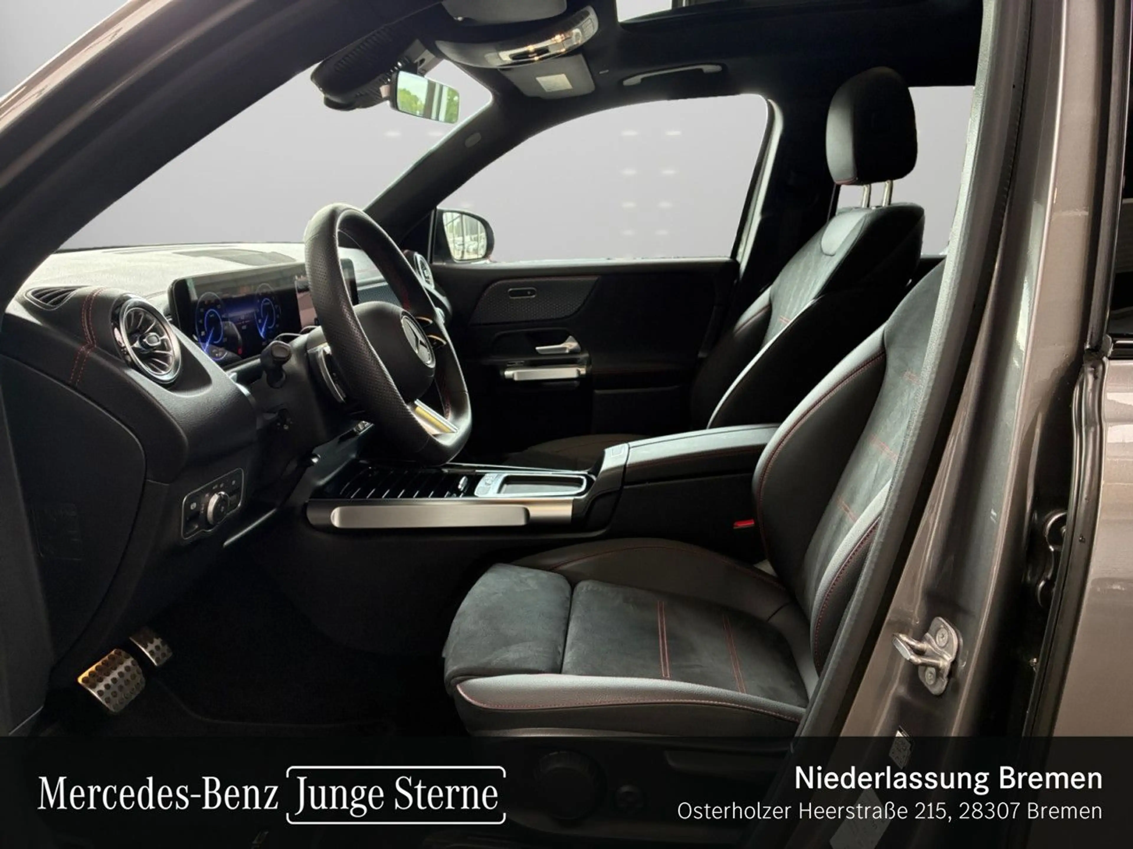 Mercedes-Benz EQB 300 4M AMG+NIGHT+PLUS-PAKET+AHK+PANO+360+SPUR — photo 11