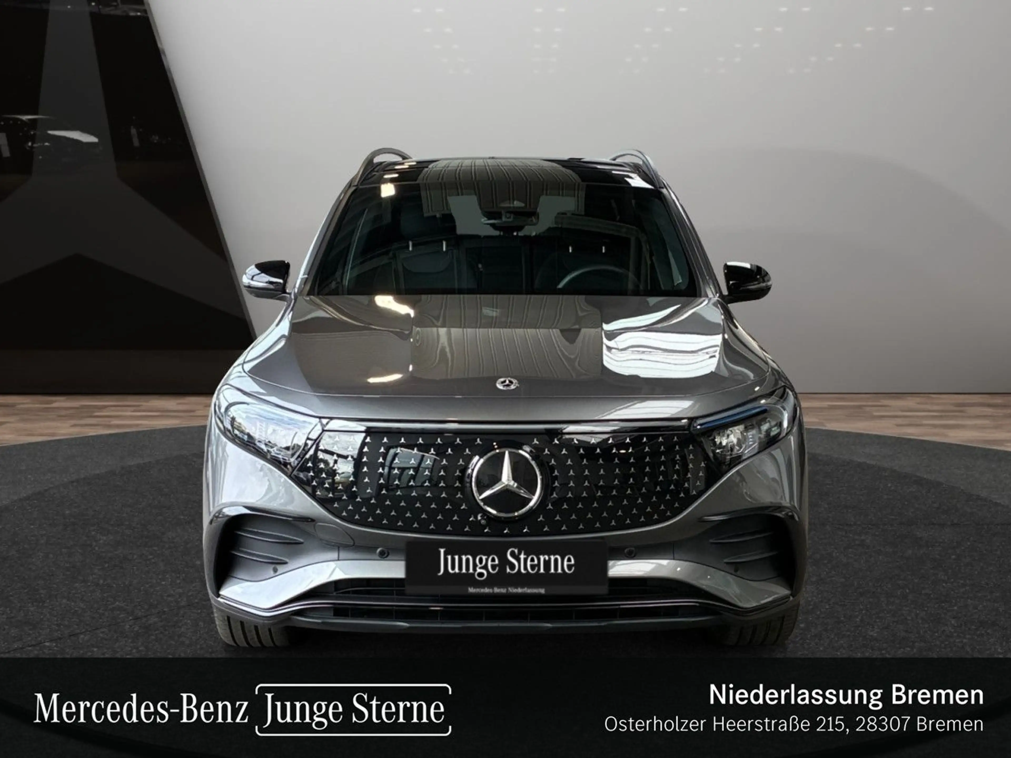 Mercedes-Benz EQB 300 4M AMG+NIGHT+PLUS-PAKET+AHK+PANO+360+SPUR — photo 3