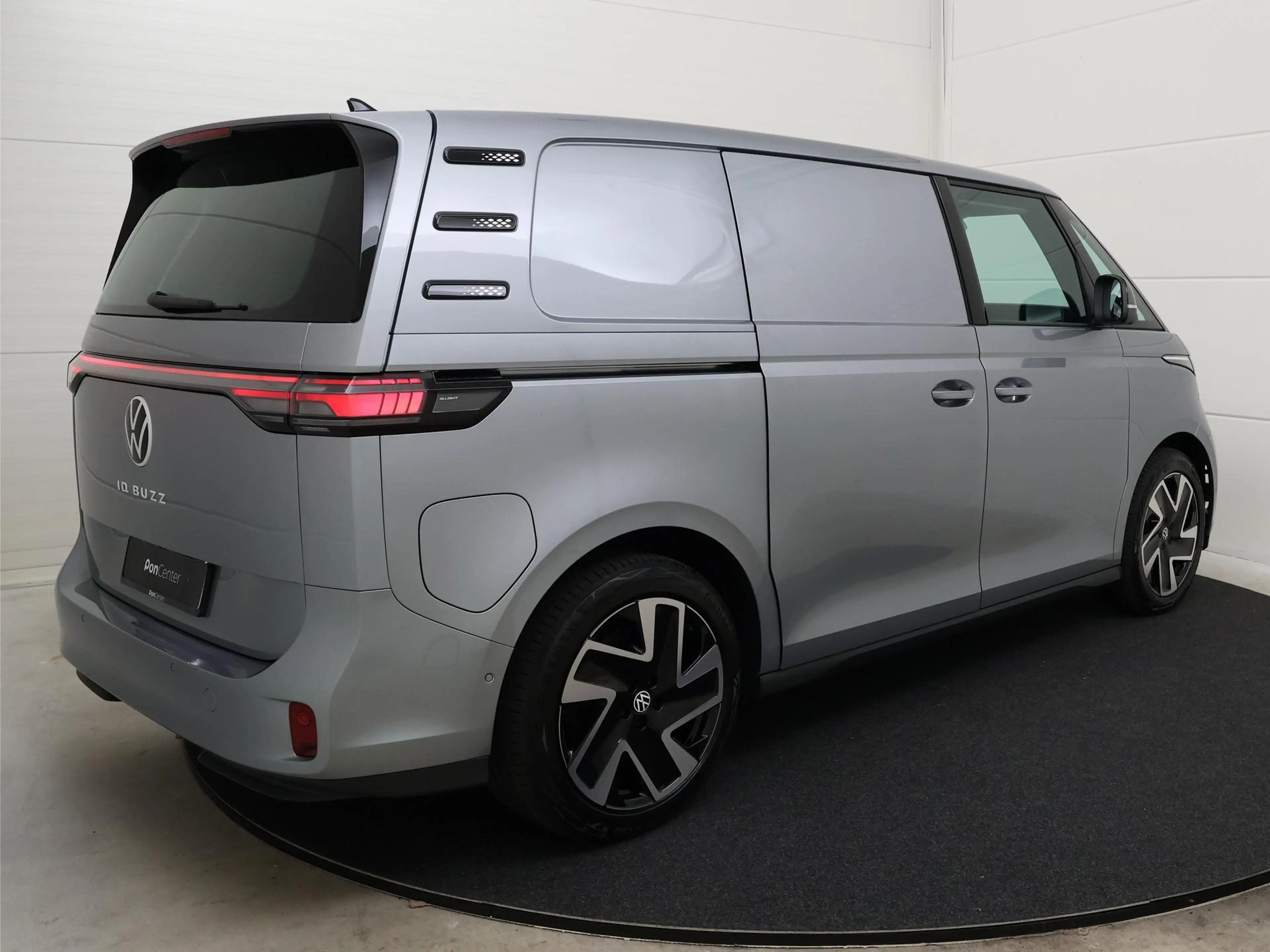 Volkswagen ID. Buzz Cargo Bedrijfswagens Bulli Limited Edition 250 kW / 340 — photo 4
