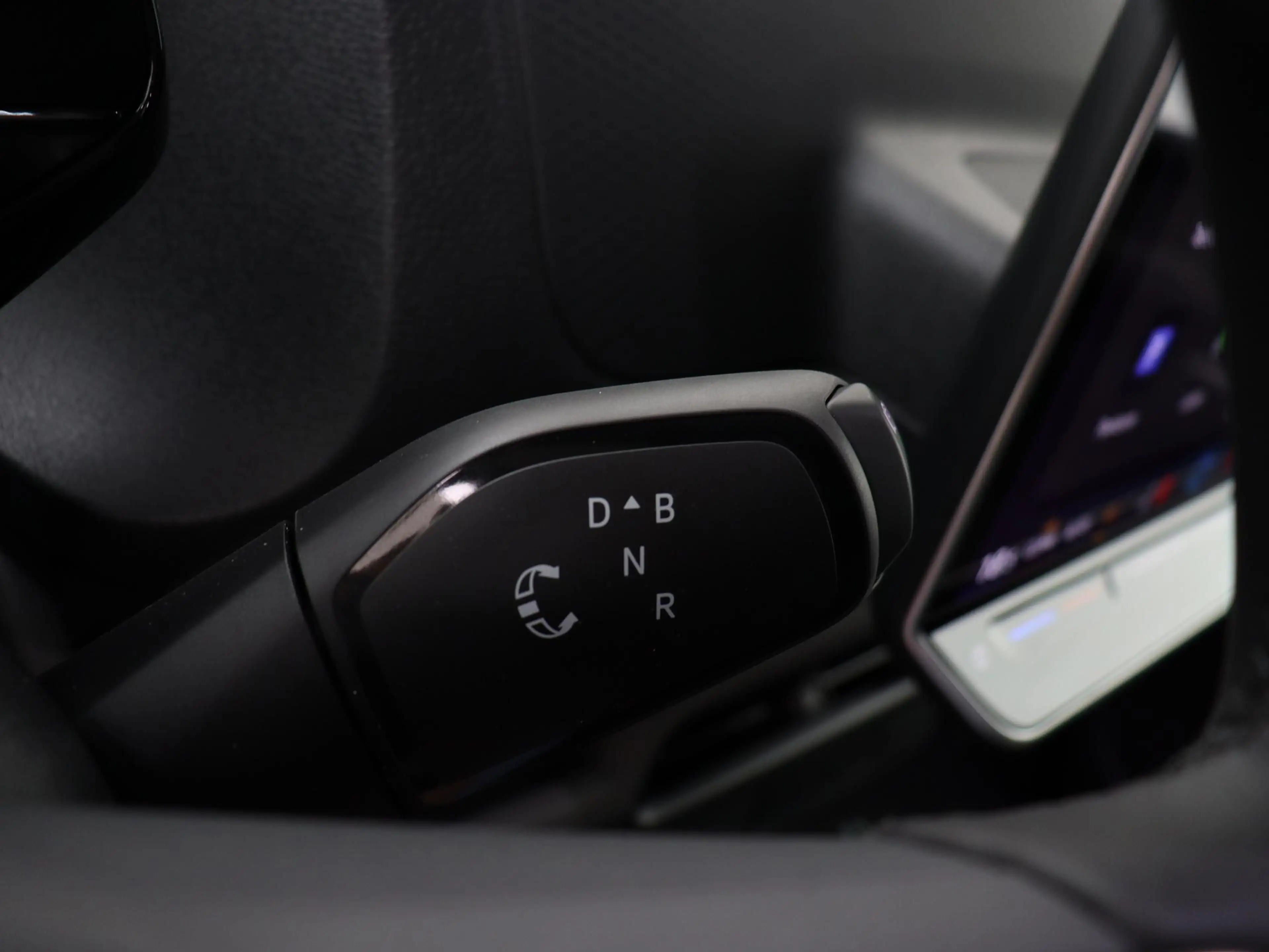 Volkswagen ID. Buzz Cargo Bedrijfswagens Bulli Limited Edition 250 kW / 340 — photo 14