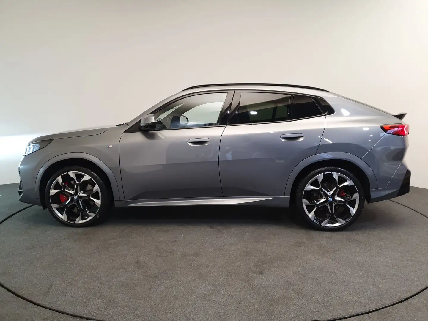 BMW X2 sDrive20i M-sport Pro Harman Kardon, Panorama dak, Grau - 2