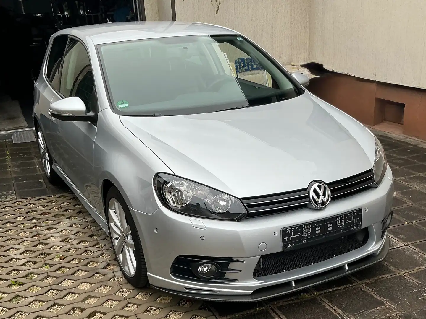 Volkswagen Golf Golf 1.4 TSI DSG Highline Stříbrná - 2