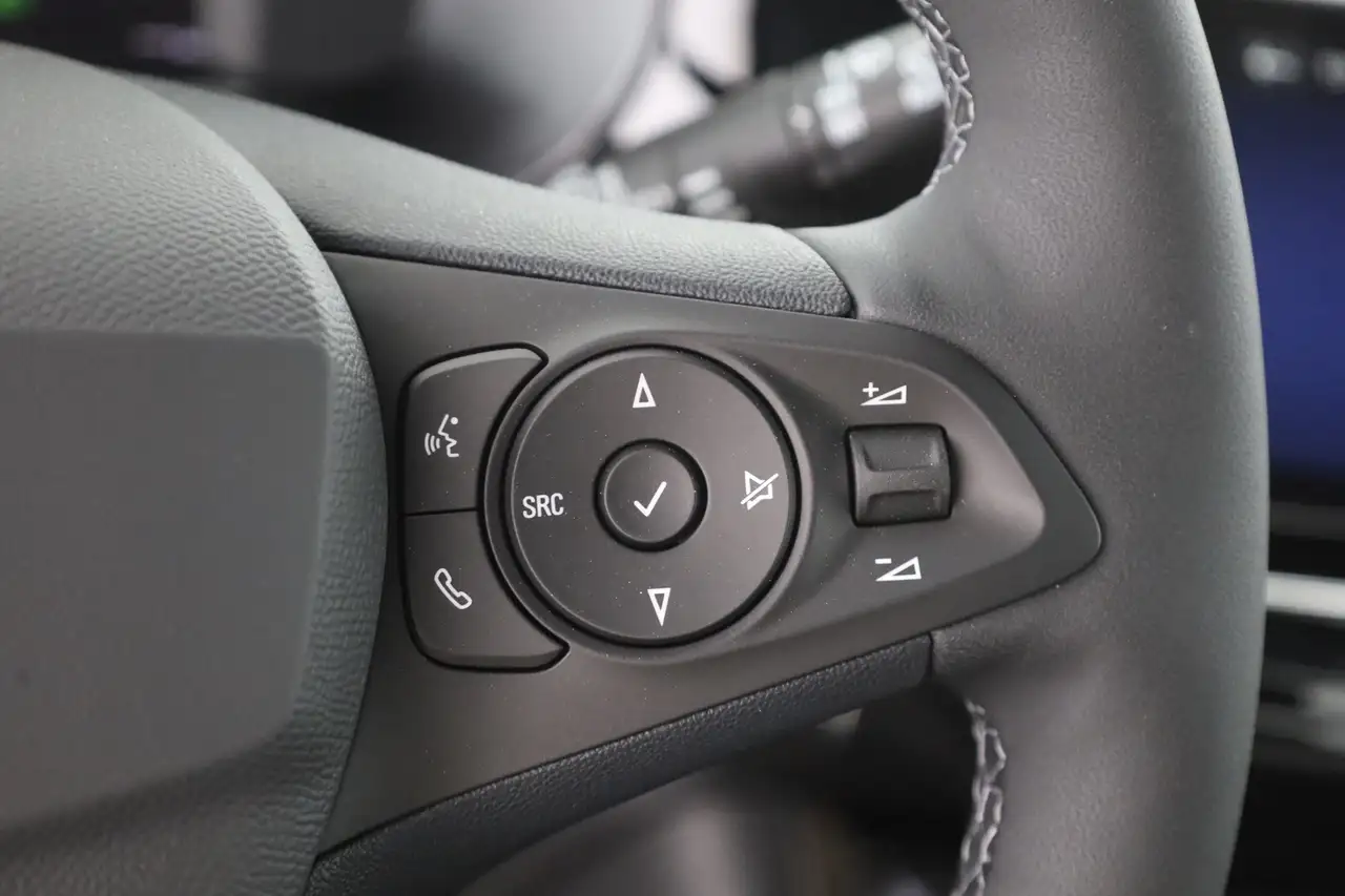 Opel Corsa GS 1.2 mHEV Turbo Aut. LED Kamera Sitzheizun, миниатюра 17