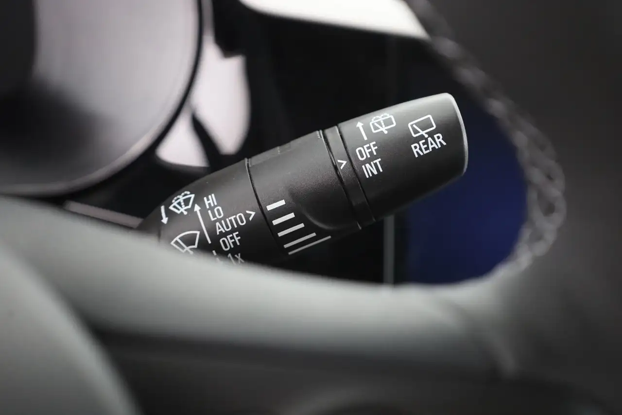 Opel Corsa GS 1.2 mHEV Turbo Aut. LED Kamera Sitzheizun, миниатюра 20