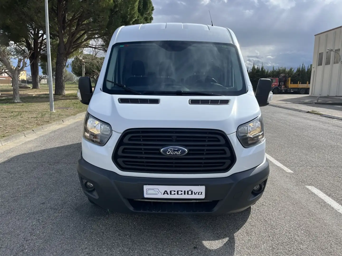 Ford Transit FT 350 L3 Van Trend Tracción Trasera 130 Blanco - 2