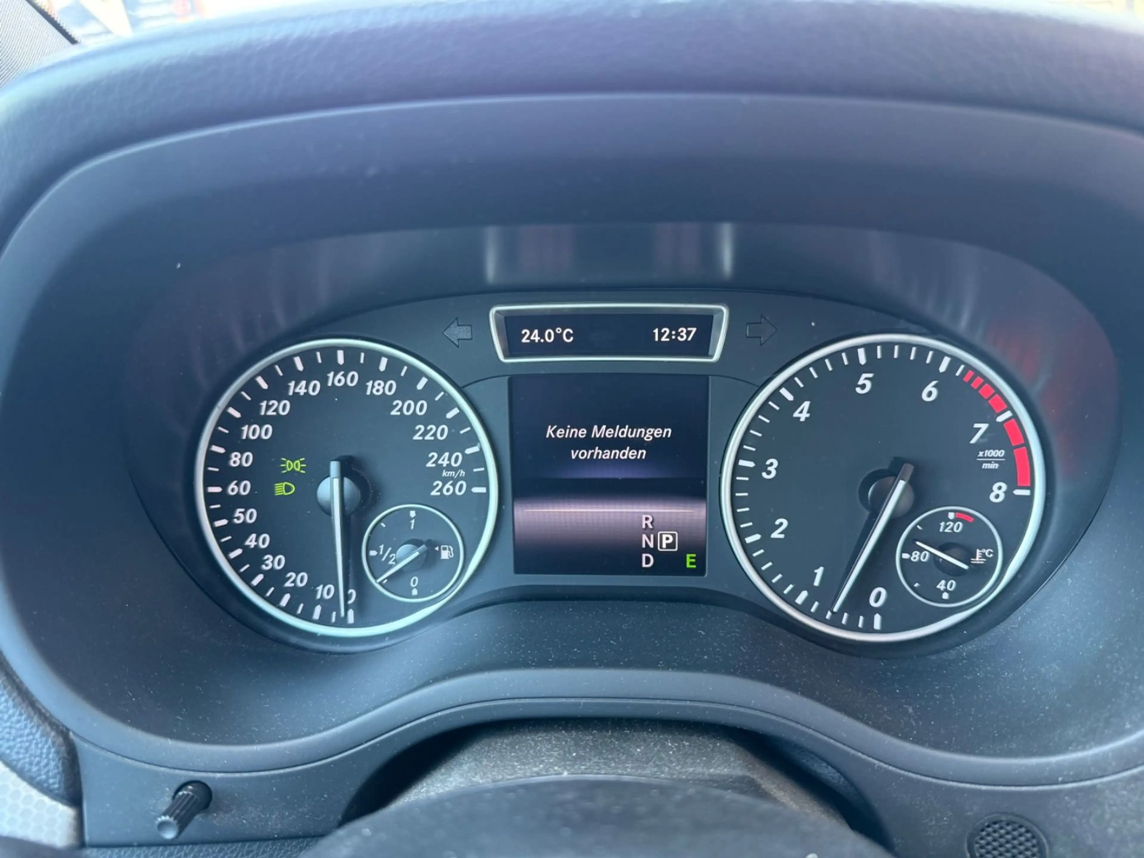 Mercedes-Benz B 220 B220*4Matic*1.HD*MB-Scheckheft*Xenon*Sportpaket* — photo 15