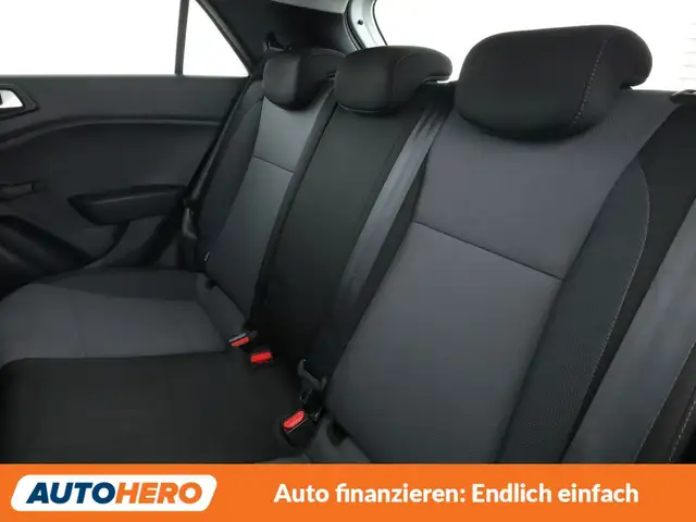 Hyundai i20 view 14