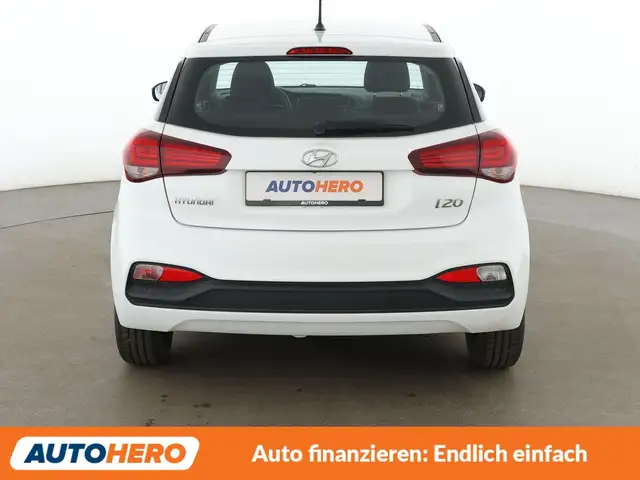 Hyundai i20 view 5